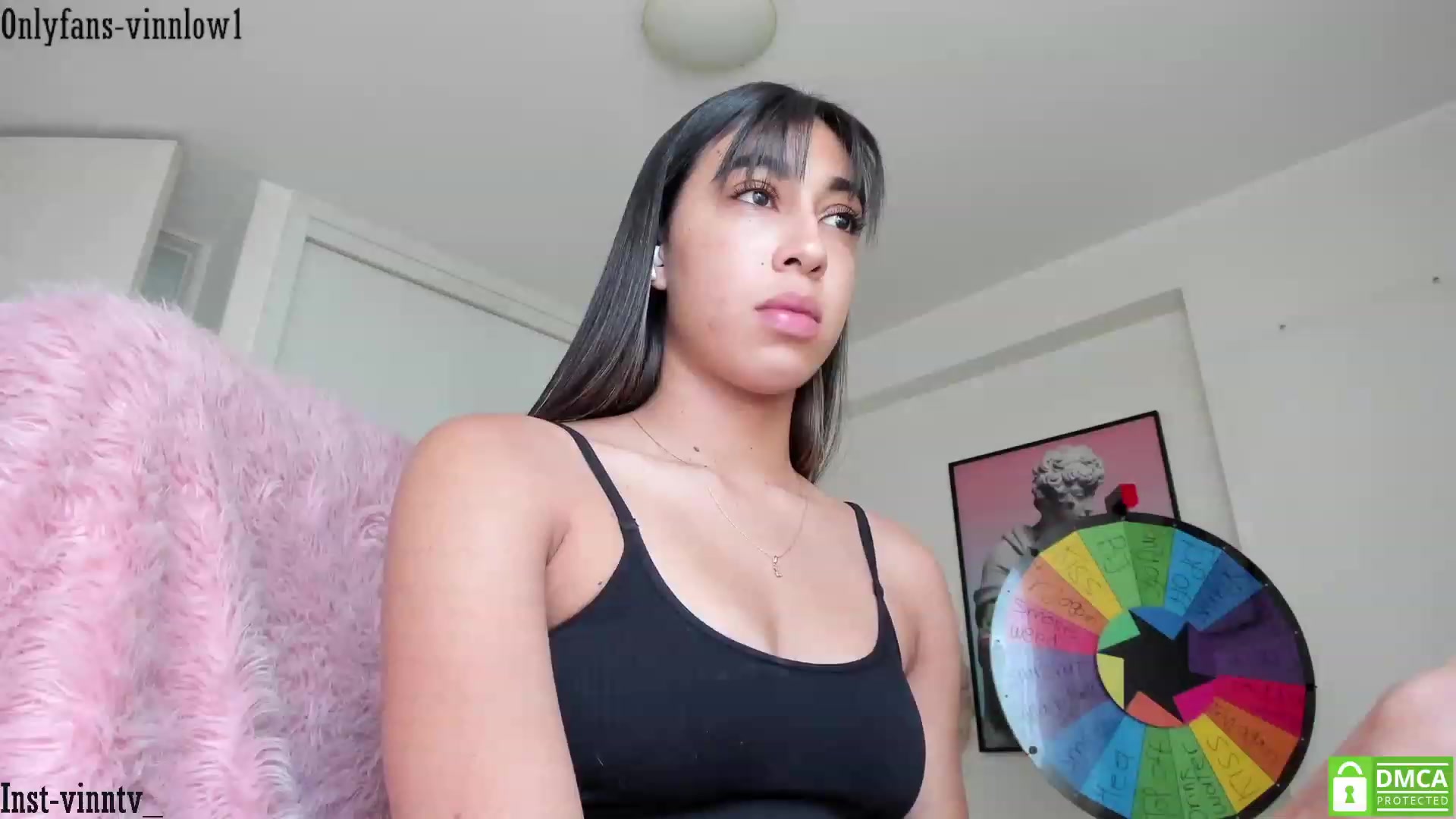Gallery image thumbnail from Vinnlow's myfreecams stream on, 03/23/2023, 20:49 image 13 of 20