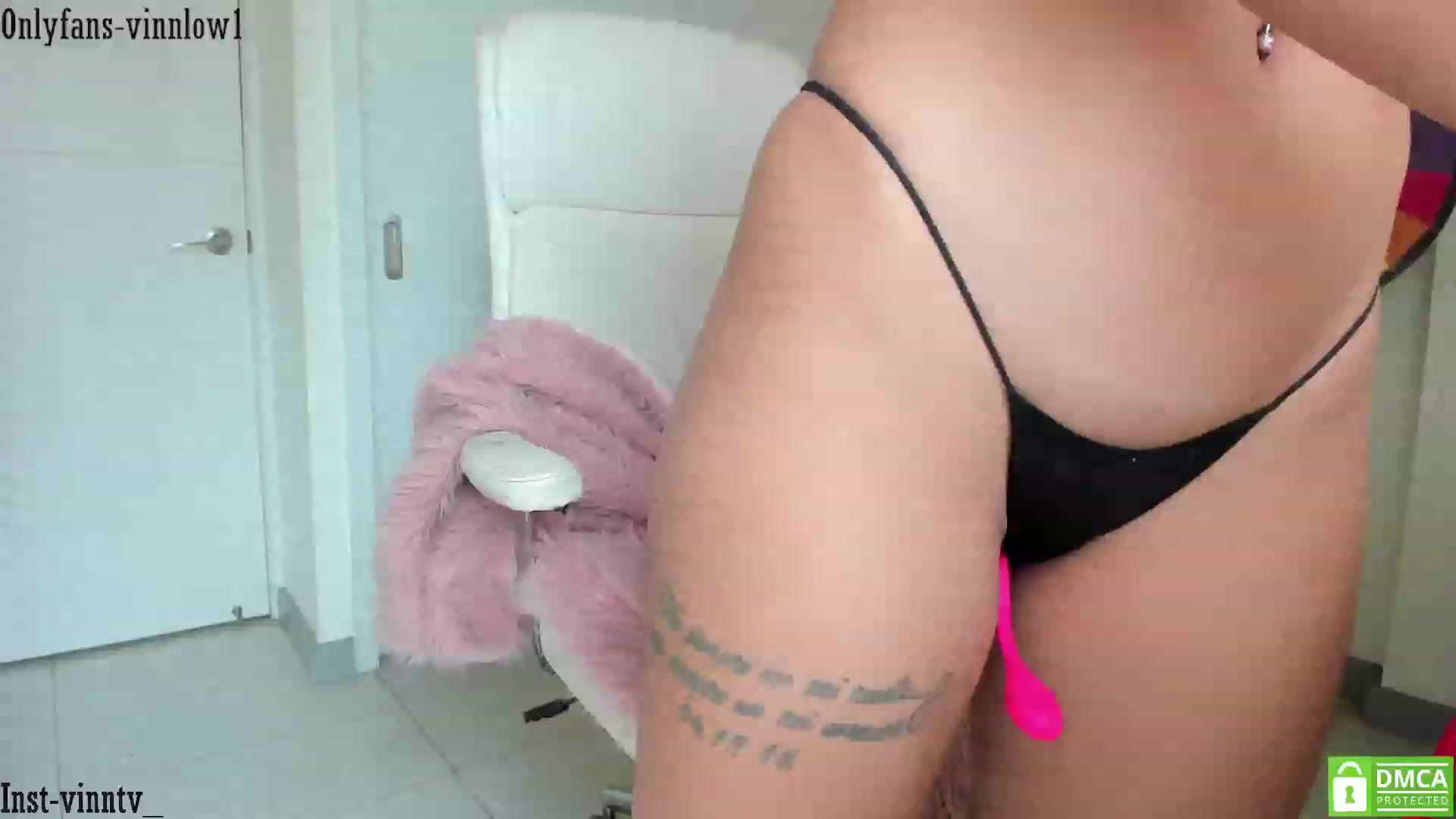 Gallery image thumbnail from Vinnlow's myfreecams stream on, 04/02/2023, 17:48 image 14 of 20