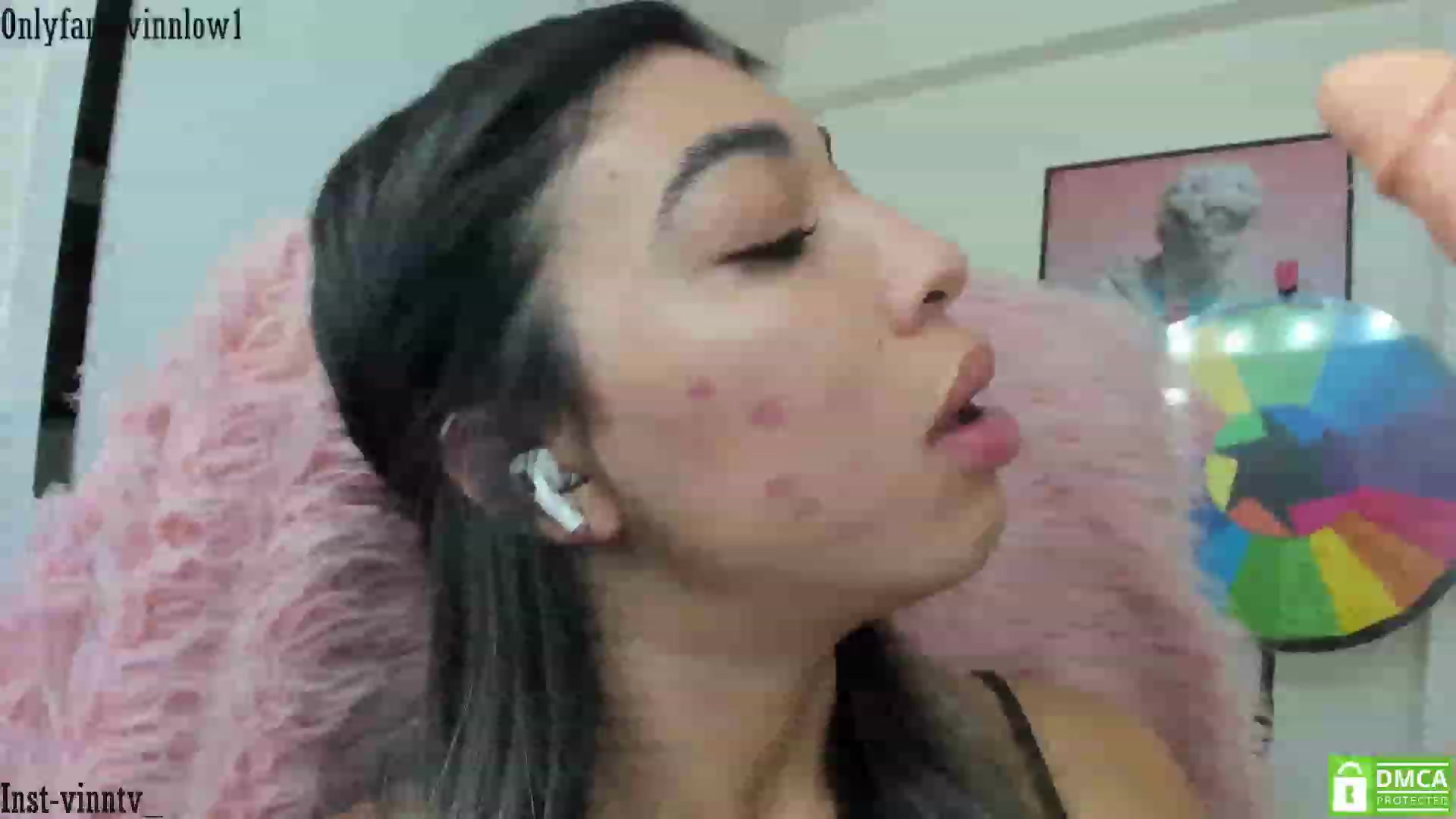 Gallery image thumbnail from Vinnlow's myfreecams stream on, 04/02/2023, 23:54 image 12 of 20