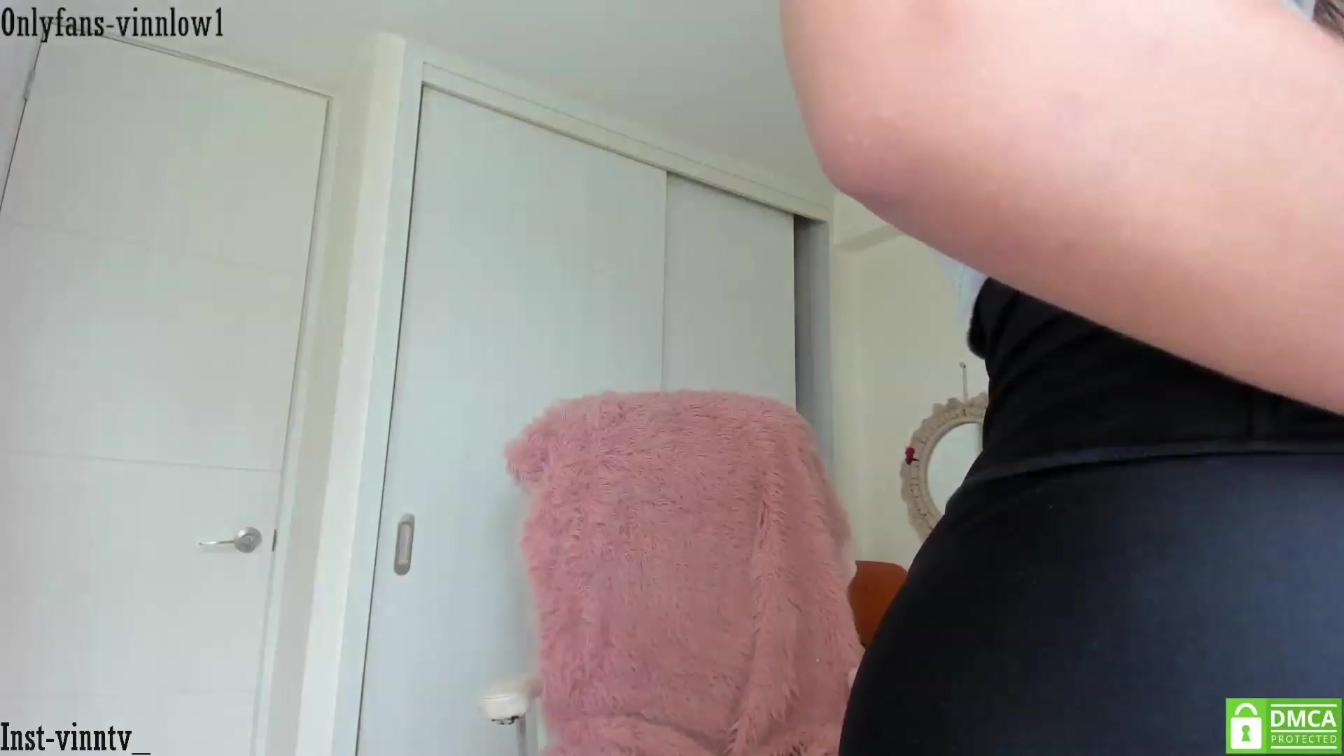 Gallery image thumbnail from Vinnlow's myfreecams stream on, 04/08/2023, 17:33 image 12 of 20