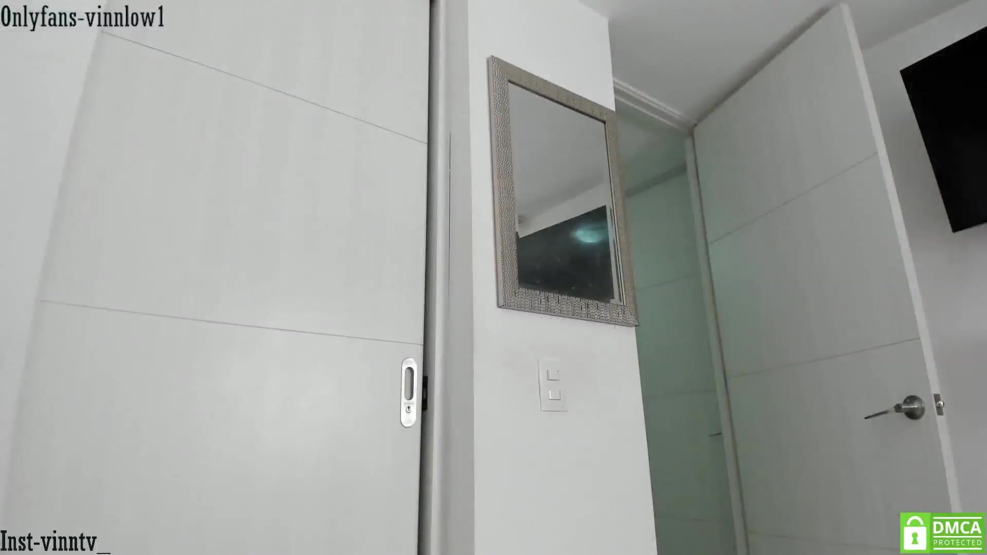 Gallery image thumbnail from Vinnlow's myfreecams stream on, 04/10/2023, 24:36 image 7 of 20