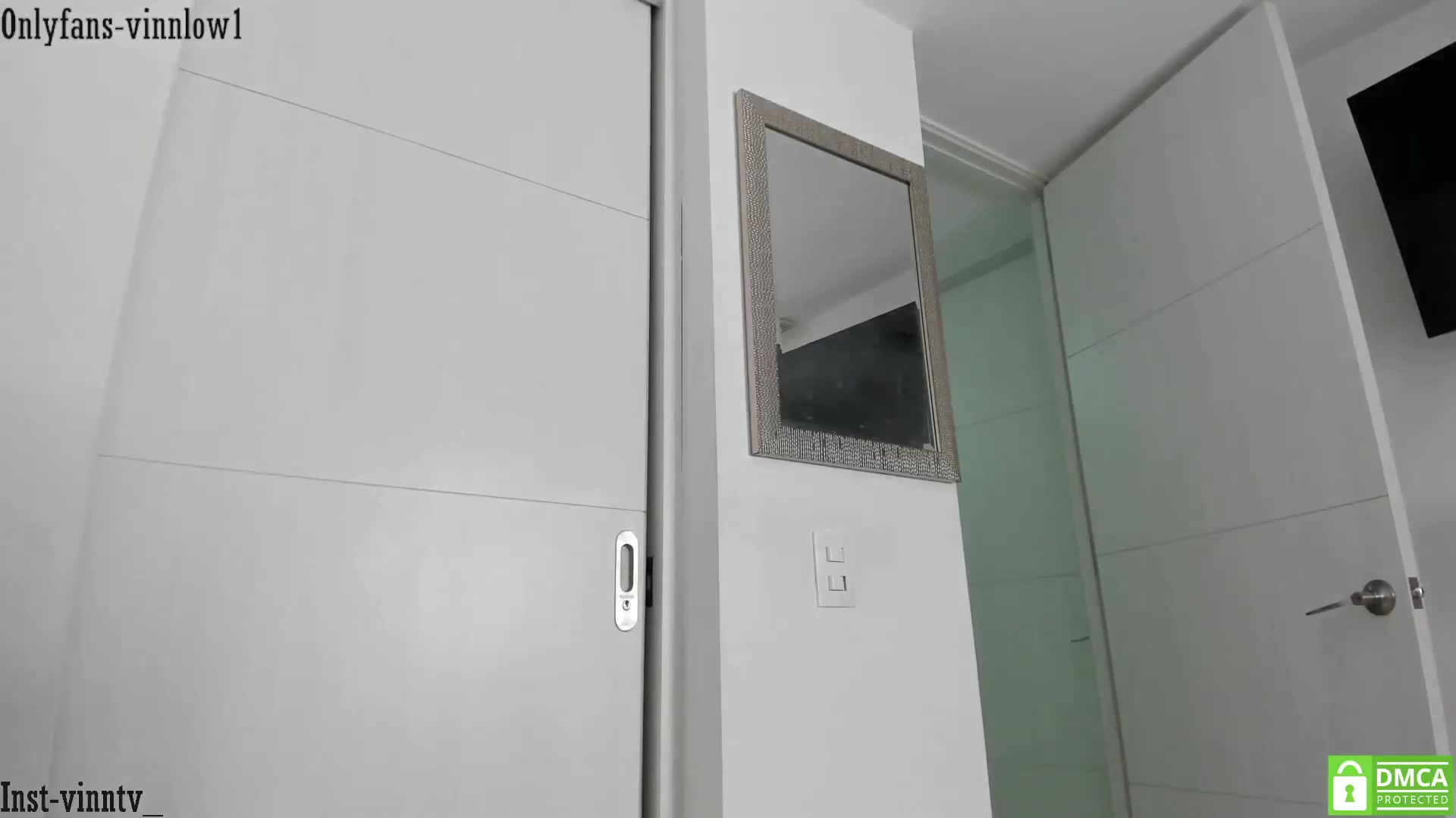 Gallery image thumbnail from Vinnlow's myfreecams stream on, 04/10/2023, 02:20 image 15 of 20