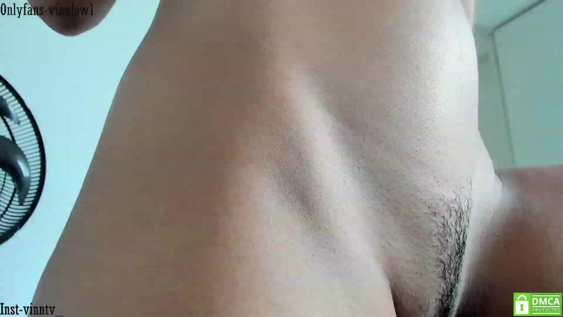 Gallery image thumbnail from Vinnlow's myfreecams stream on, 04/16/2023, 21:09 image 11 of 20