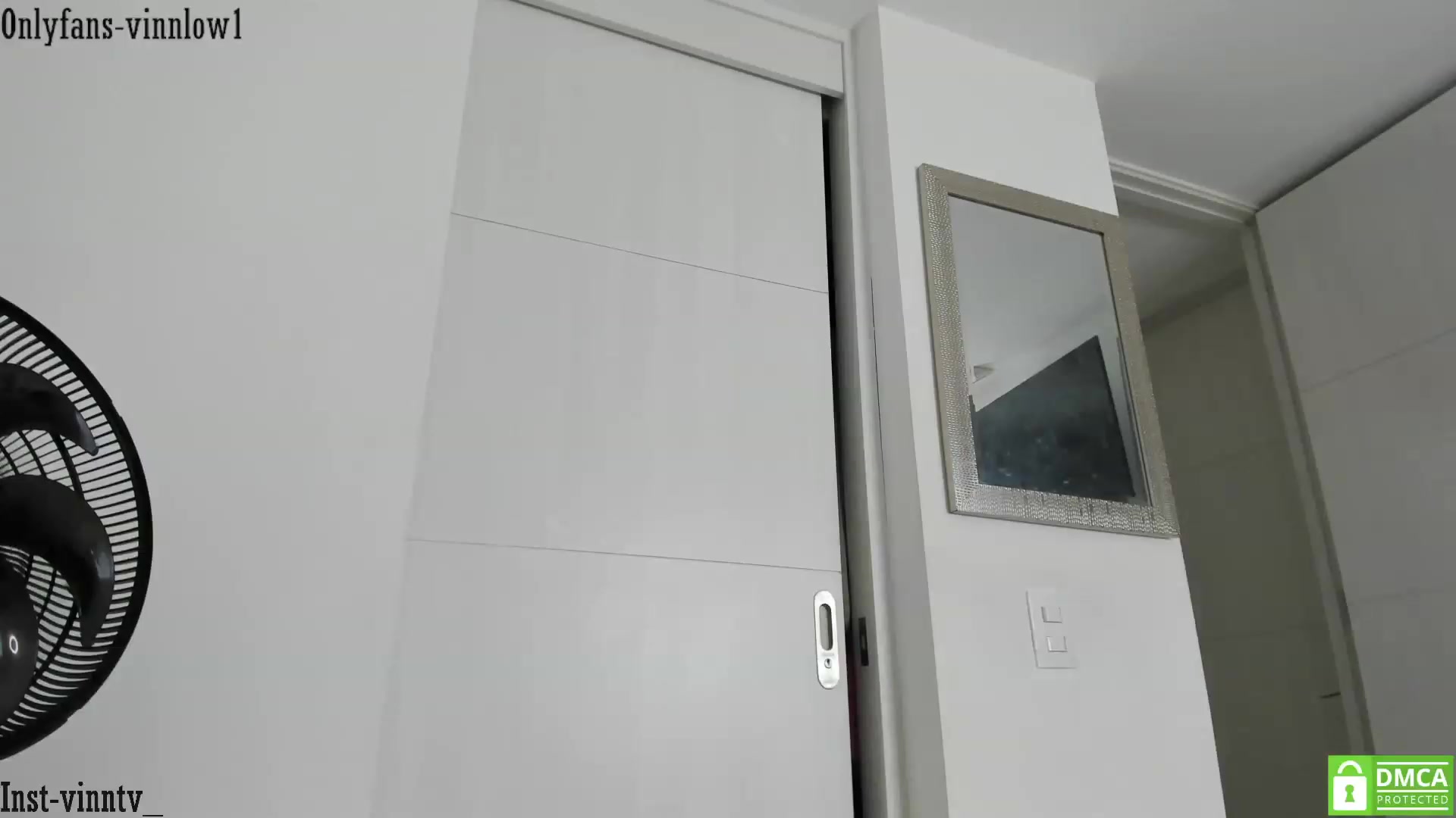 Gallery image thumbnail from Vinnlow's myfreecams stream on, 04/16/2023, 22:05 image 17 of 20
