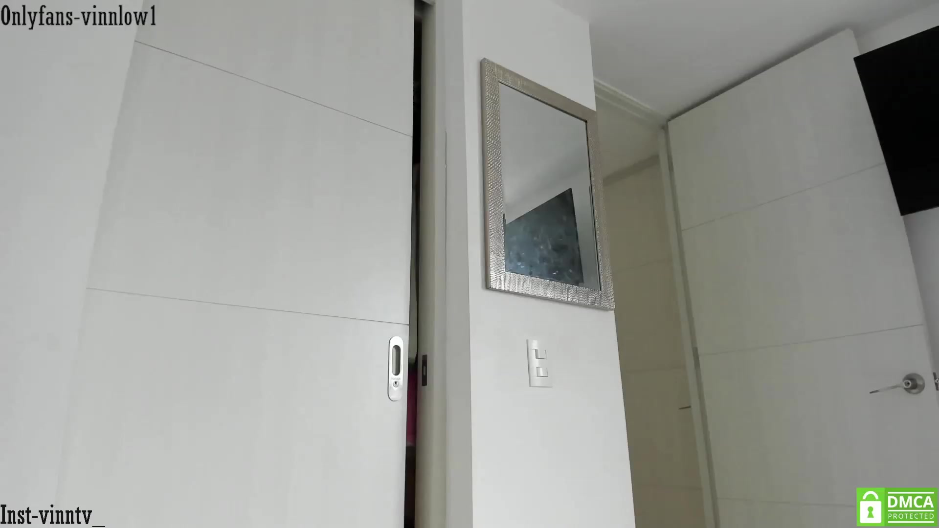 Gallery image thumbnail from Vinnlow's myfreecams stream on, 04/16/2023, 22:05 image 4 of 20