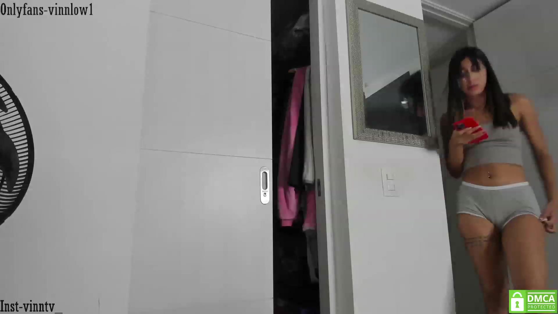 Gallery image thumbnail from Vinnlow's myfreecams stream on, 04/17/2023, 24:09 image 12 of 20