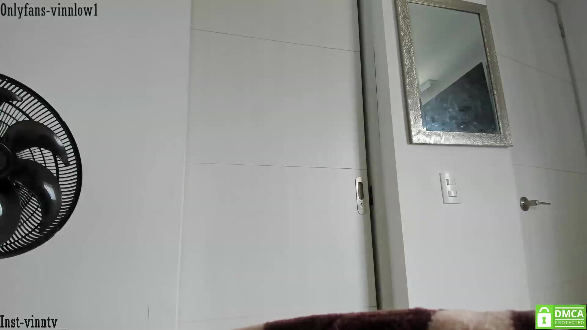Gallery image thumbnail from Vinnlow's myfreecams stream on, 04/17/2023, 20:35 image 10 of 20
