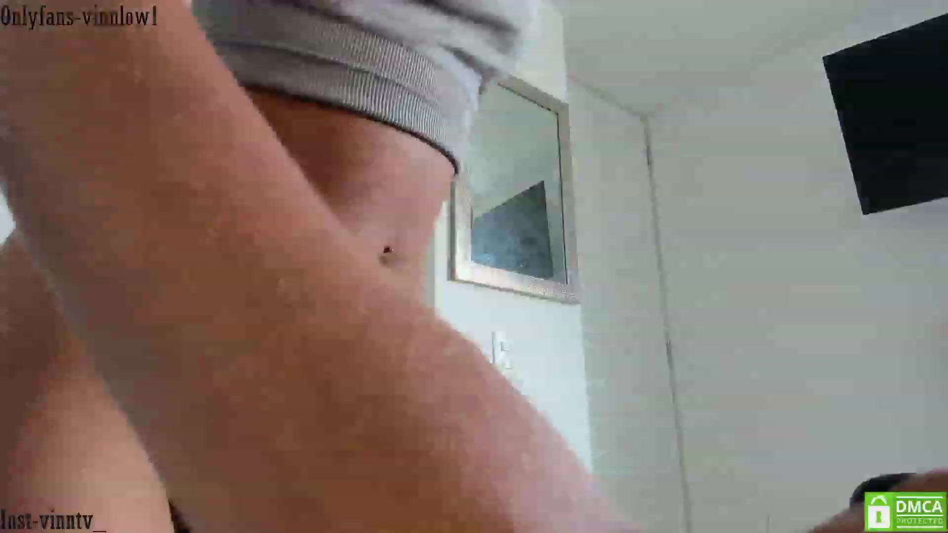 Gallery image thumbnail from Vinnlow's myfreecams stream on, 04/17/2023, 20:35 image 1 of 20