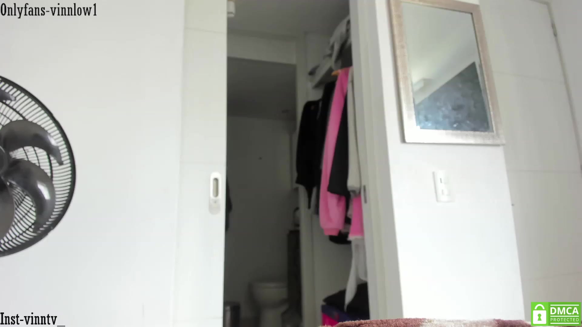 Gallery image thumbnail from Vinnlow's myfreecams stream on, 04/17/2023, 20:35 image 15 of 20