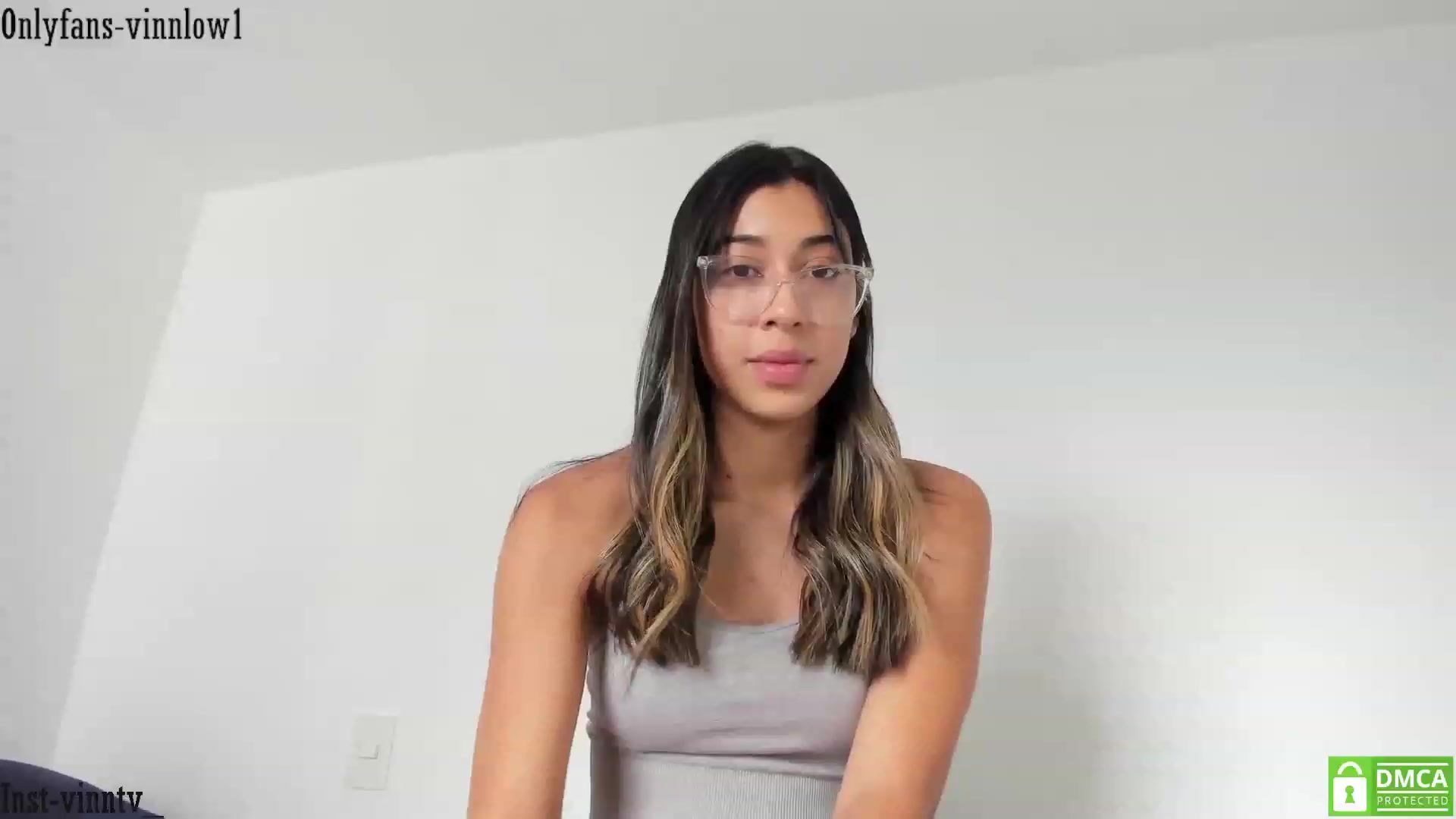 Gallery image thumbnail from Vinnlow's myfreecams stream on, 04/17/2023, 21:55 image 1 of 20