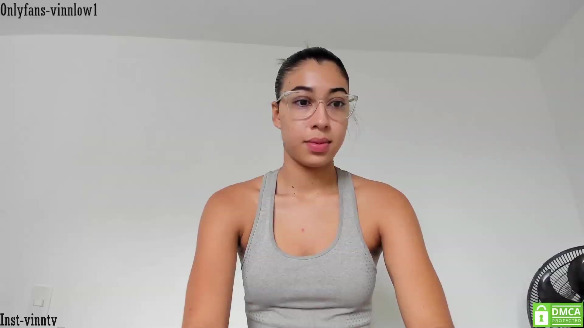 Gallery image thumbnail from Vinnlow's myfreecams stream on, 04/17/2023, 22:19 image 11 of 20
