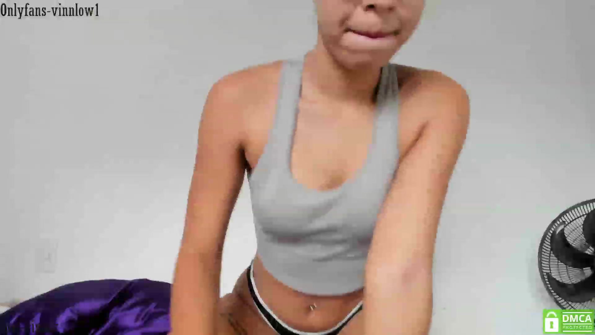 Gallery image thumbnail from Vinnlow's myfreecams stream on, 04/17/2023, 22:19 image 14 of 20