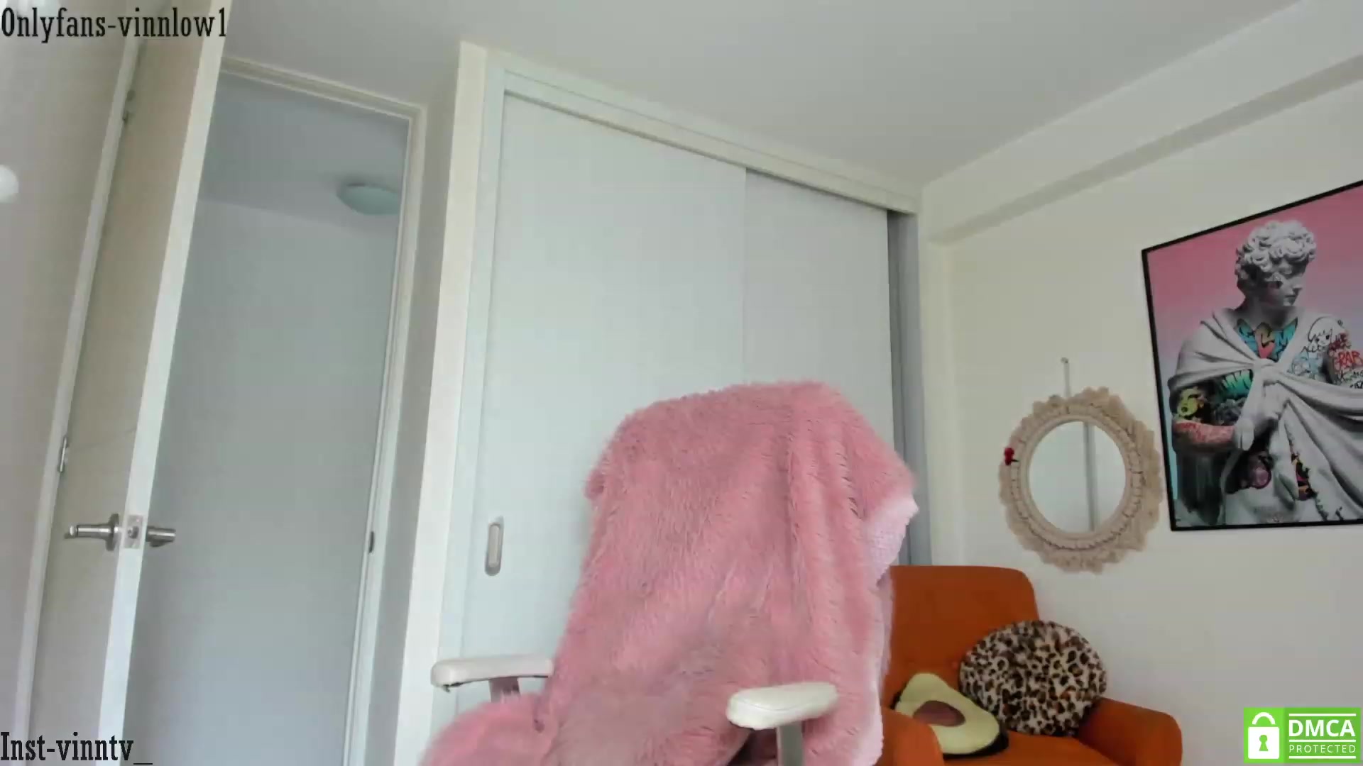 Gallery image thumbnail from Vinnlow's myfreecams stream on, 04/20/2023, 15:46 image 1 of 20
