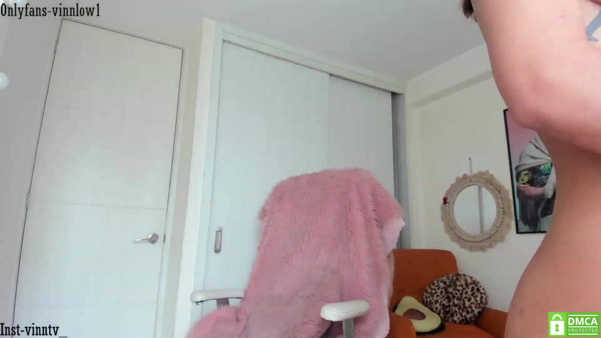 Gallery image thumbnail from Vinnlow's myfreecams stream on, 04/20/2023, 15:46 image 2 of 20