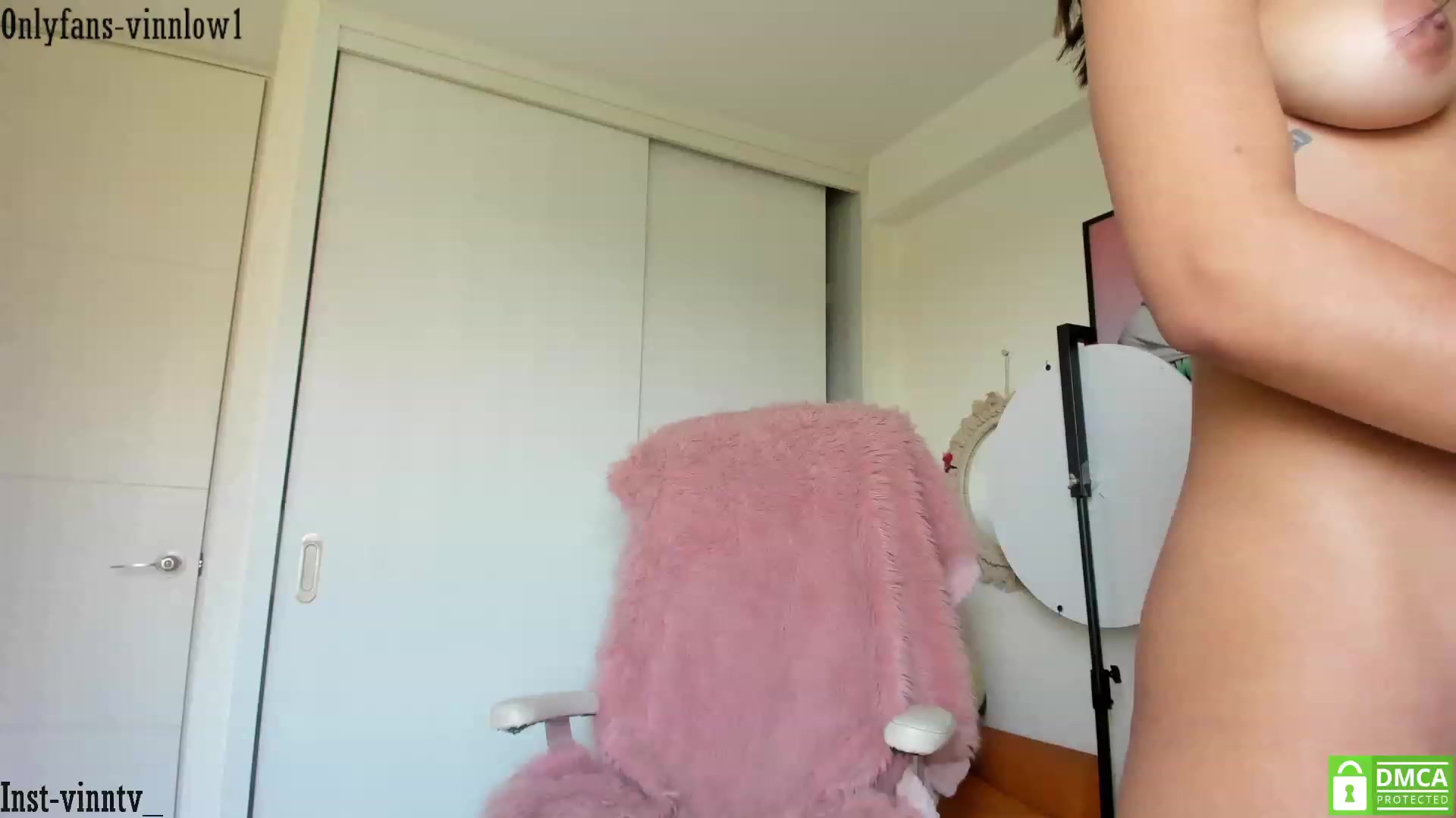 Gallery image thumbnail from Vinnlow's myfreecams stream on, 04/28/2023, 14:08 image 2 of 20