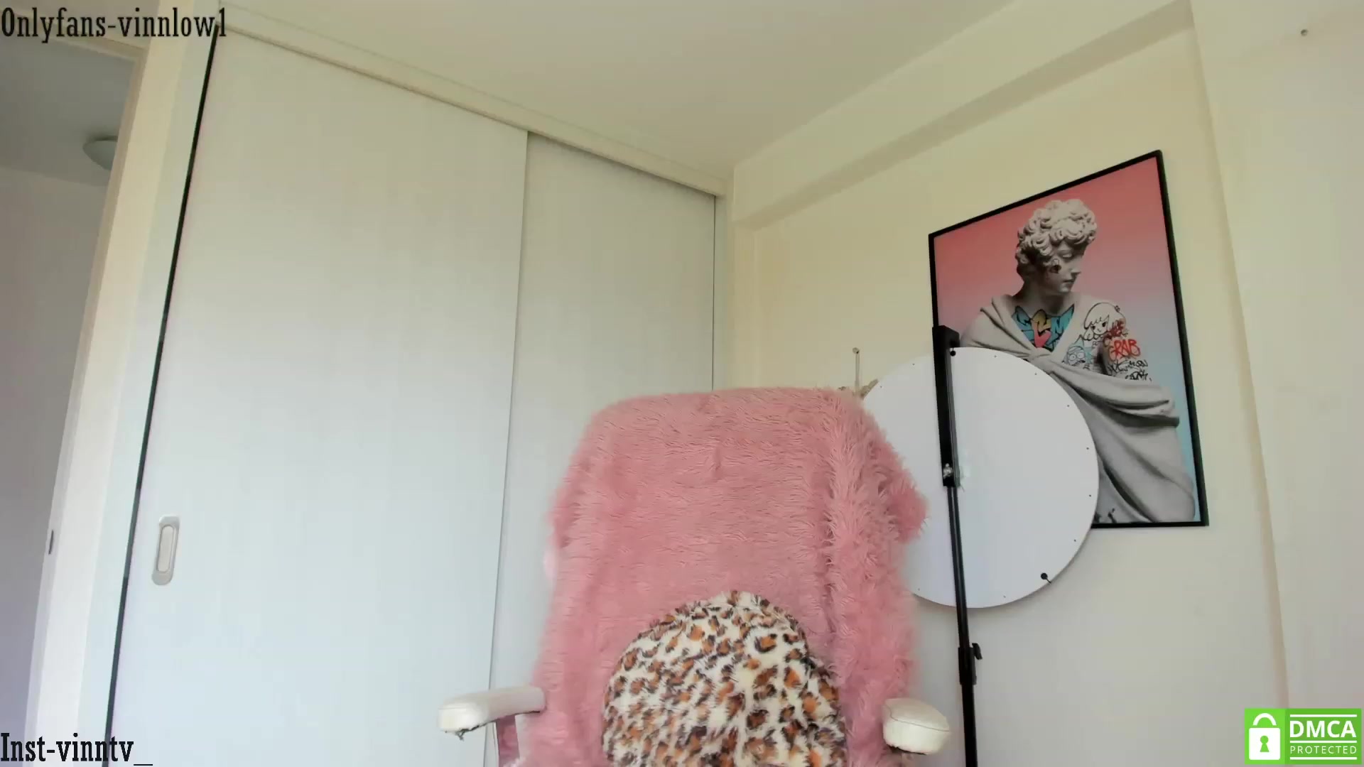 Gallery image thumbnail from Vinnlow's myfreecams stream on, 05/05/2023, 19:10 image 8 of 20