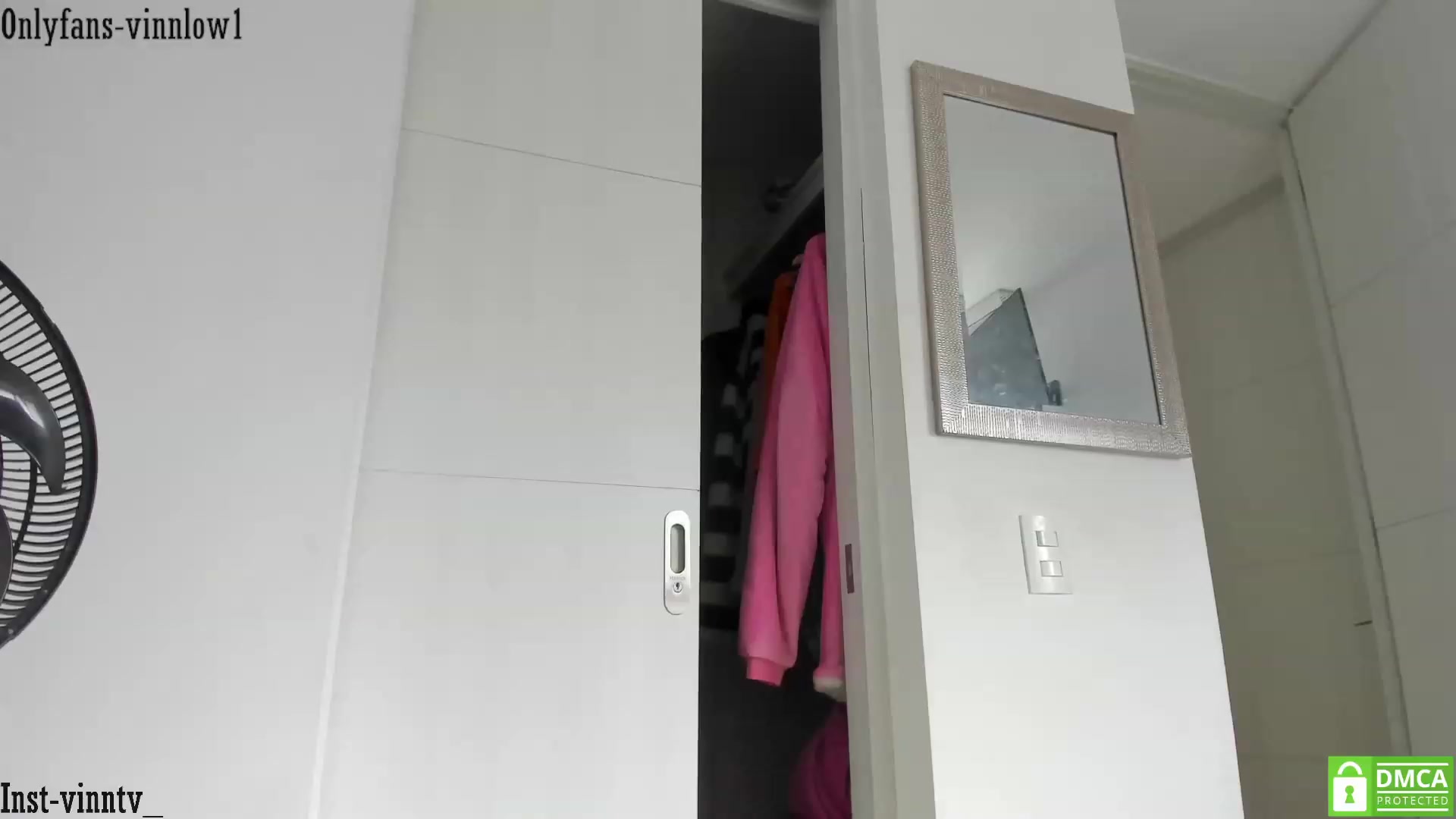 Gallery image thumbnail from Vinnlow's myfreecams stream on, 06/01/2023, 13:59 image 17 of 20