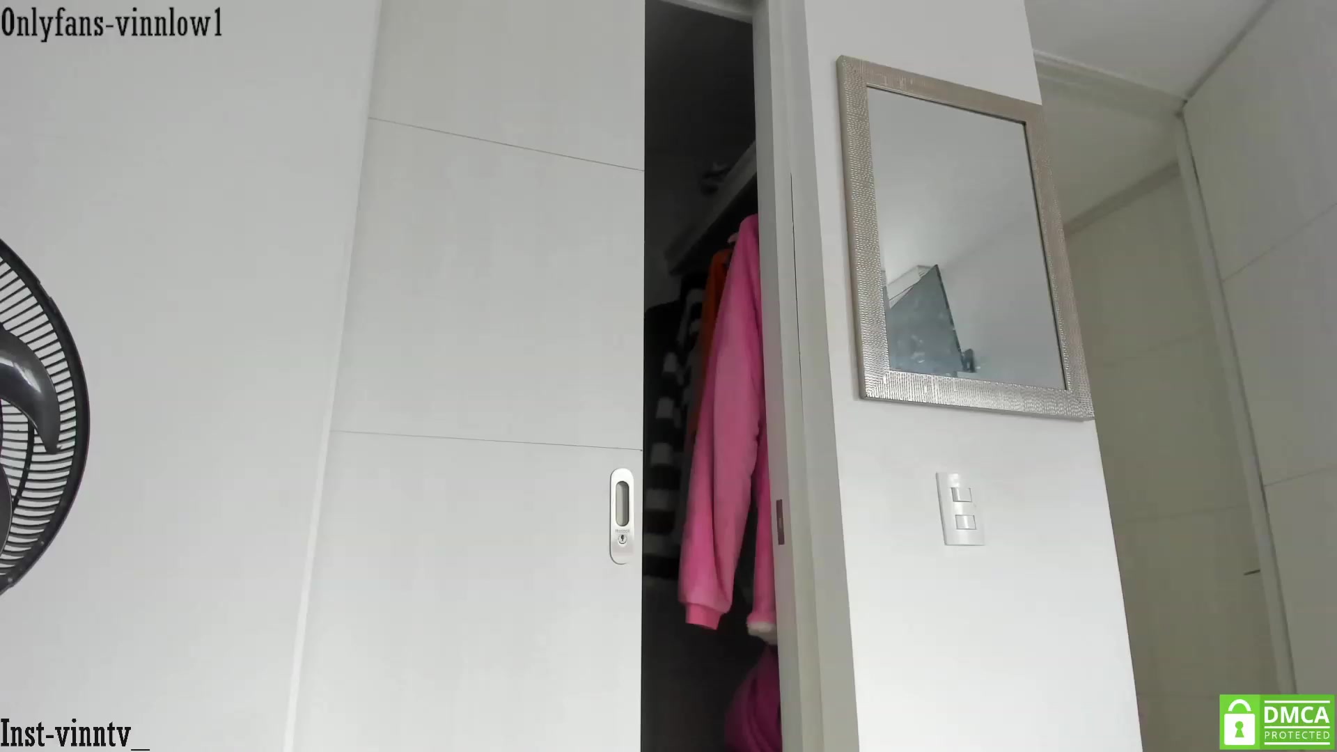 Gallery image thumbnail from Vinnlow's myfreecams stream on, 06/01/2023, 13:59 image 16 of 20