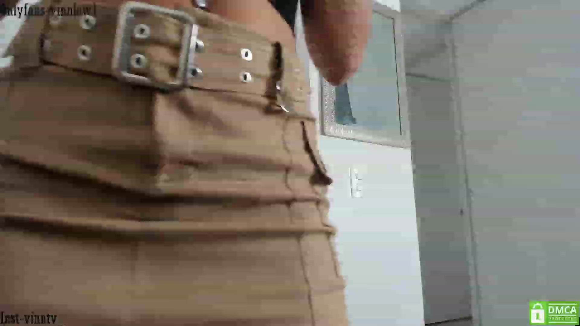 Gallery image thumbnail from Vinnlow's myfreecams stream on, 06/01/2023, 22:51 image 19 of 20