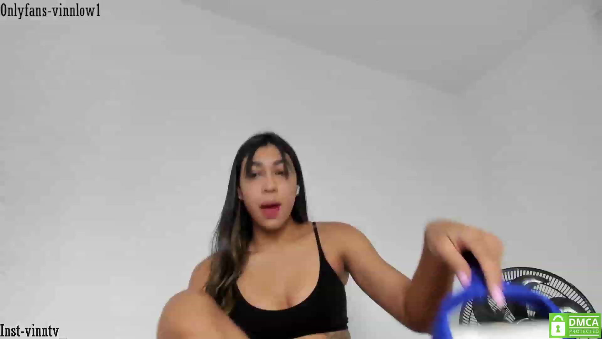 Gallery image thumbnail from Vinnlow's myfreecams stream on, 06/01/2023, 22:51 image 8 of 20