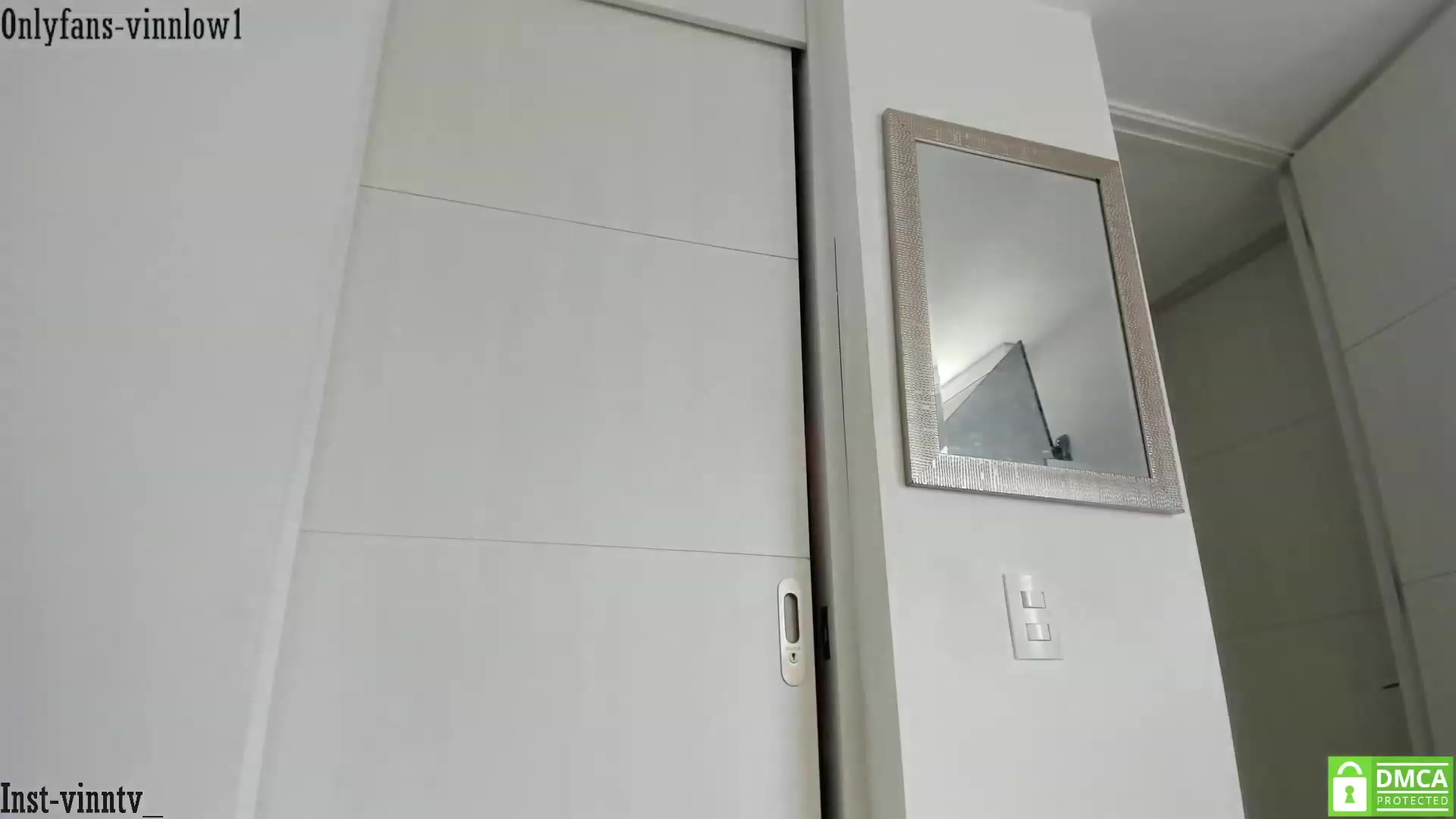 Gallery image thumbnail from Vinnlow's myfreecams stream on, 06/03/2023, 15:29 image 3 of 20