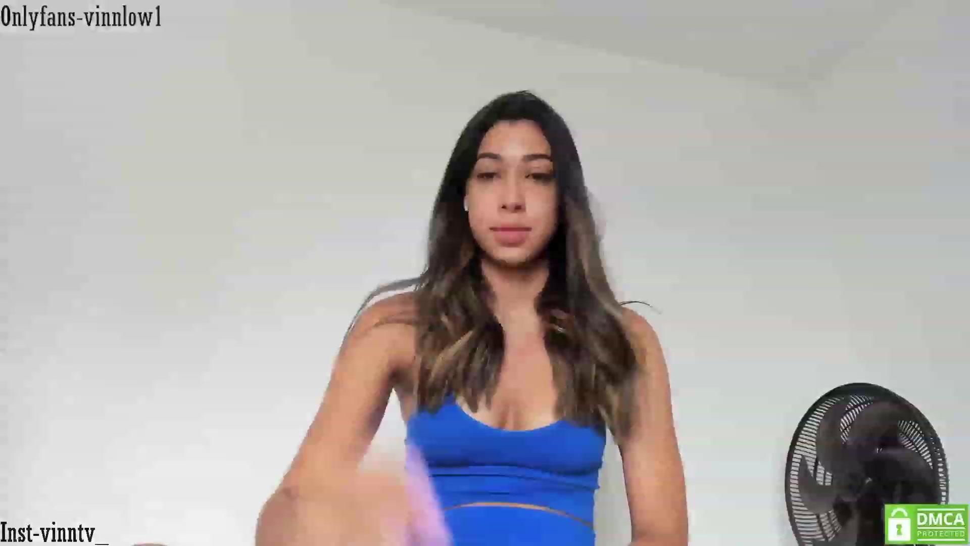 Gallery image thumbnail from Vinnlow's myfreecams stream on, 06/04/2023, 16:48 image 18 of 20