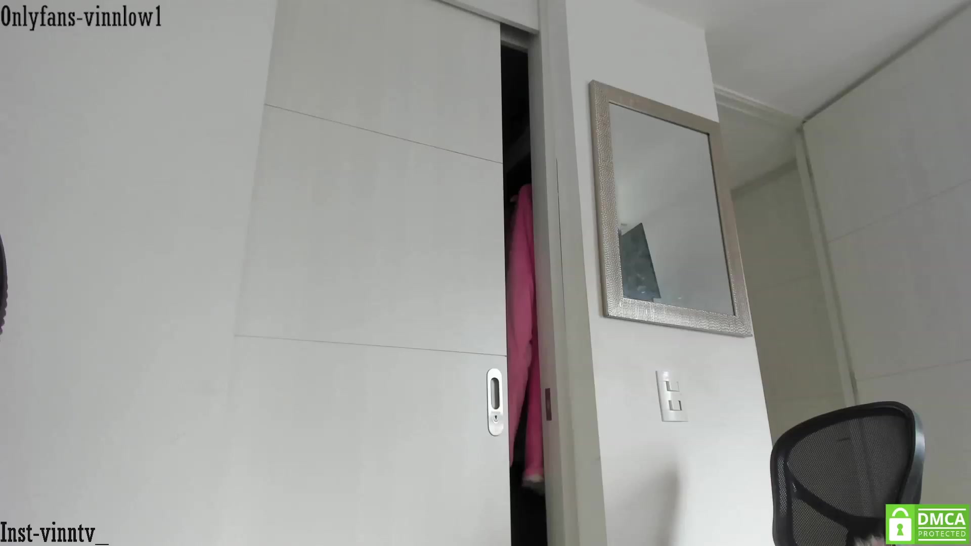 Gallery image thumbnail from Vinnlow's myfreecams stream on, 06/07/2023, 13:59 image 7 of 20