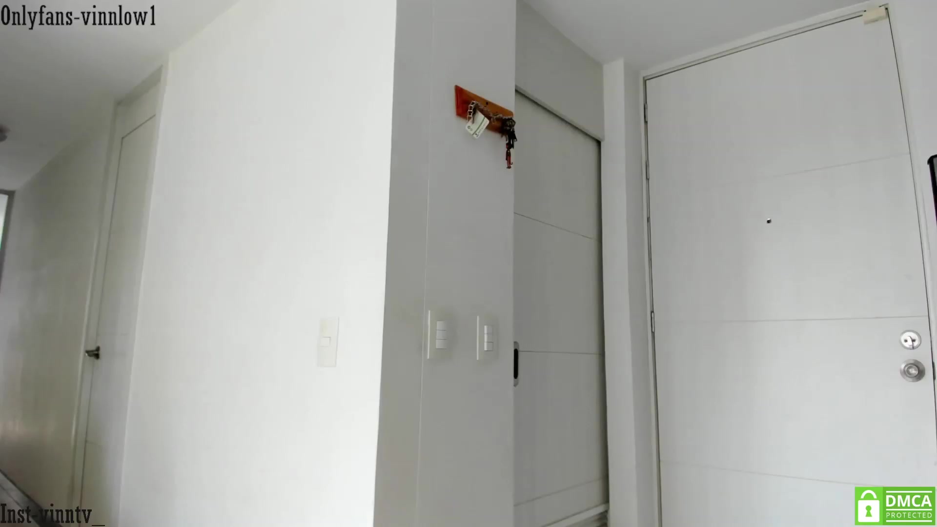 Gallery image thumbnail from Vinnlow's myfreecams stream on, 06/07/2023, 16:42 image 13 of 20