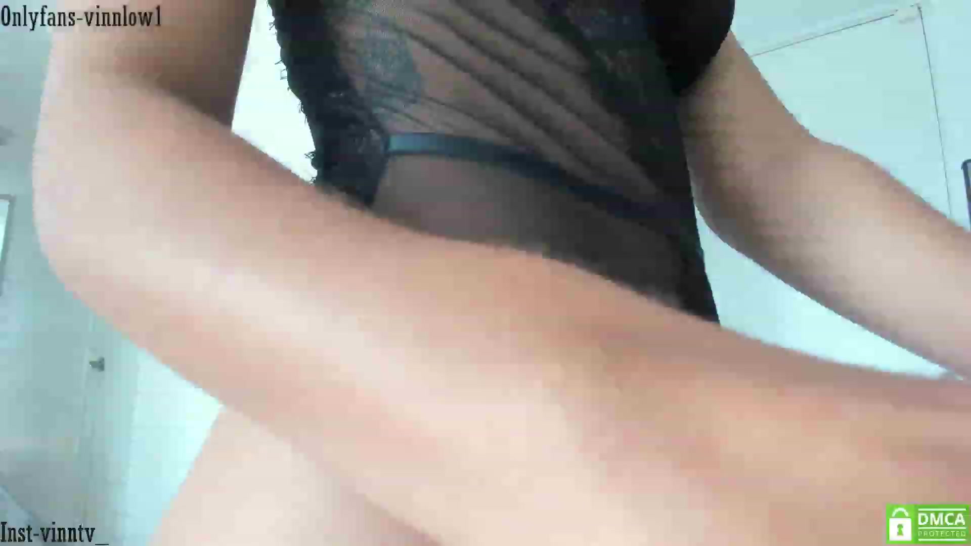 Gallery image thumbnail from Vinnlow's myfreecams stream on, 06/07/2023, 16:42 image 15 of 20