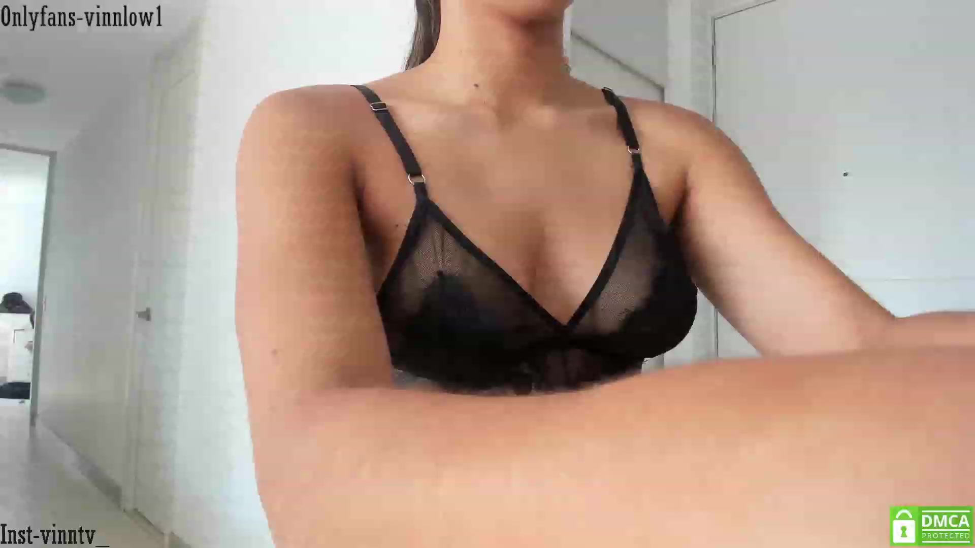 Gallery image thumbnail from Vinnlow's myfreecams stream on, 06/07/2023, 16:57 image 1 of 20
