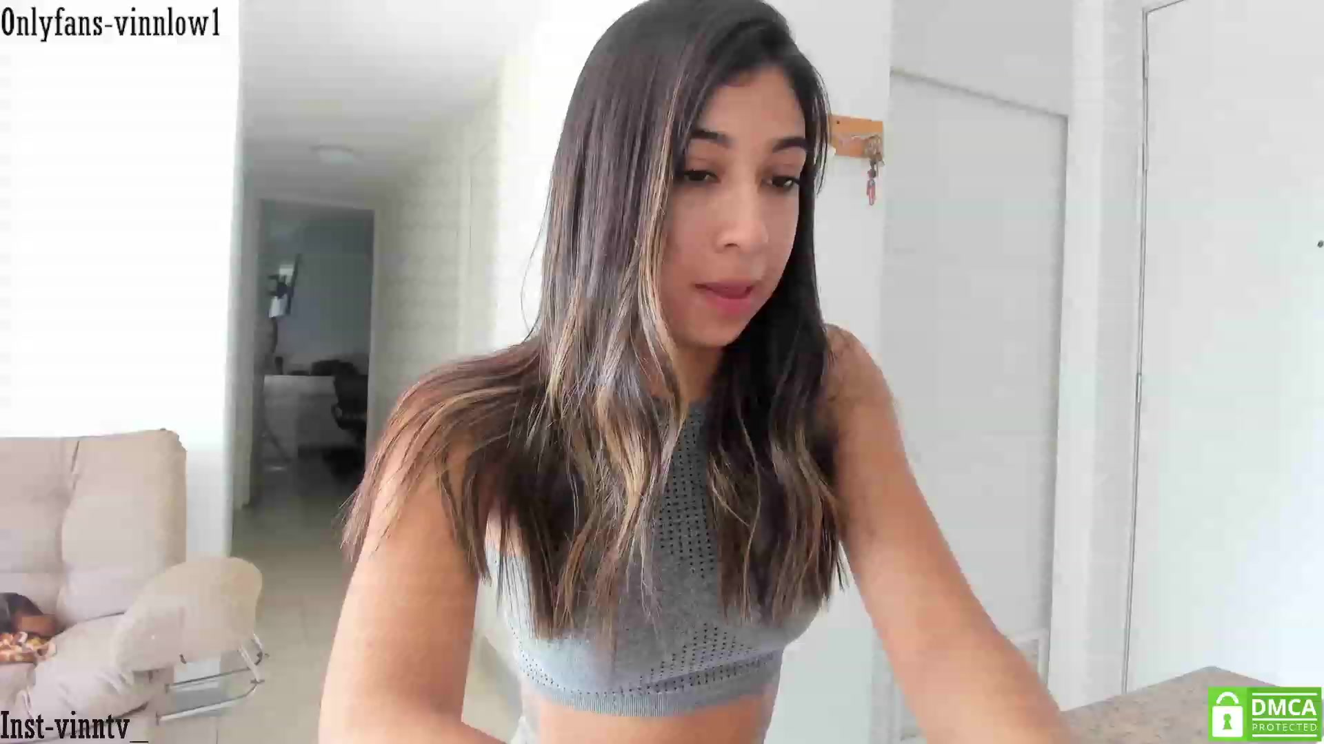 Gallery image thumbnail from Vinnlow's myfreecams stream on, 06/09/2023, 17:39 image 7 of 20