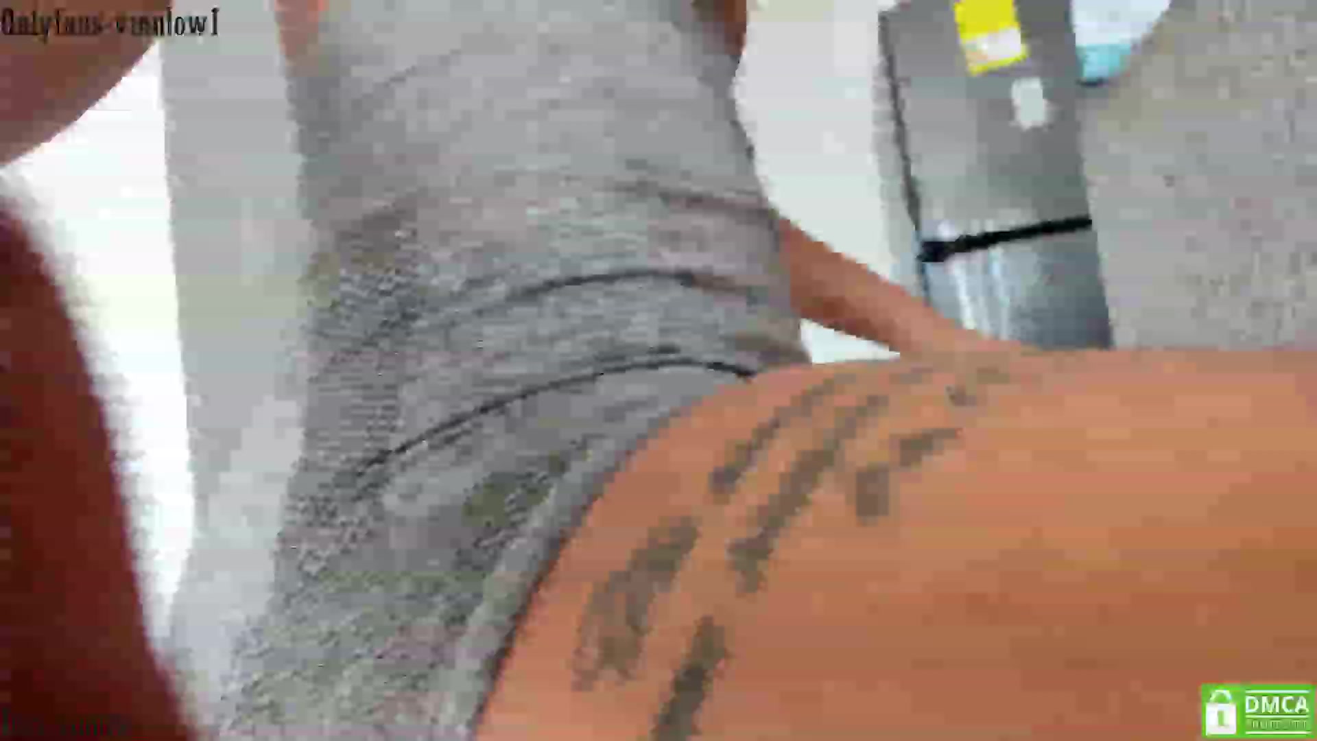 Gallery image thumbnail from Vinnlow's myfreecams stream on, 06/09/2023, 17:39 image 12 of 20