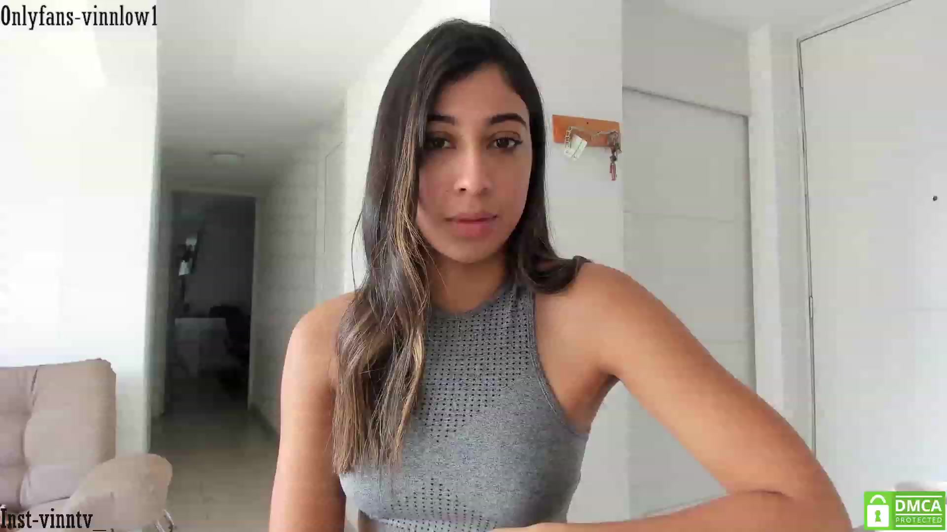 Gallery image thumbnail from Vinnlow's myfreecams stream on, 06/09/2023, 17:39 image 16 of 20