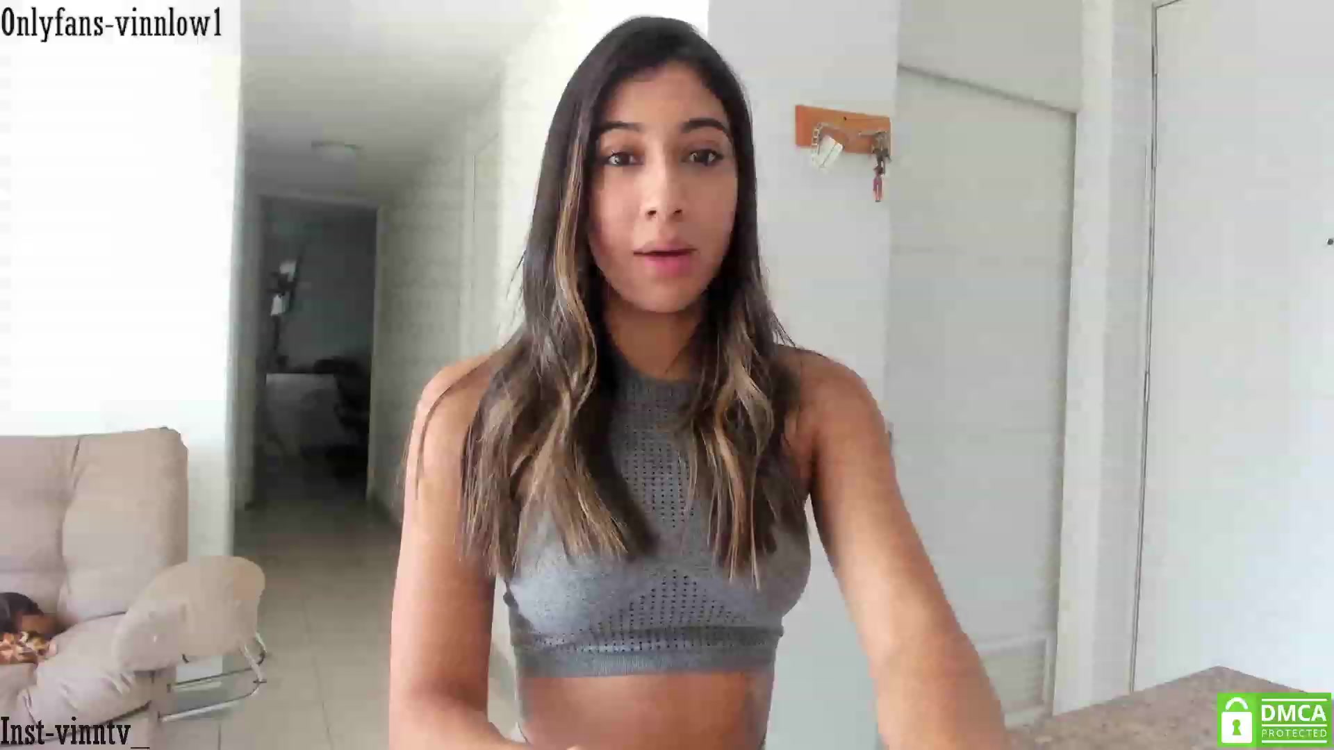 Gallery image thumbnail from Vinnlow's myfreecams stream on, 06/09/2023, 17:39 image 6 of 20