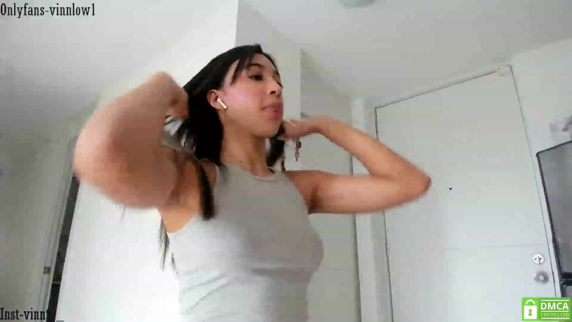 Gallery image thumbnail from Vinnlow's myfreecams stream on, 07/02/2023, 17:16 image 20 of 20
