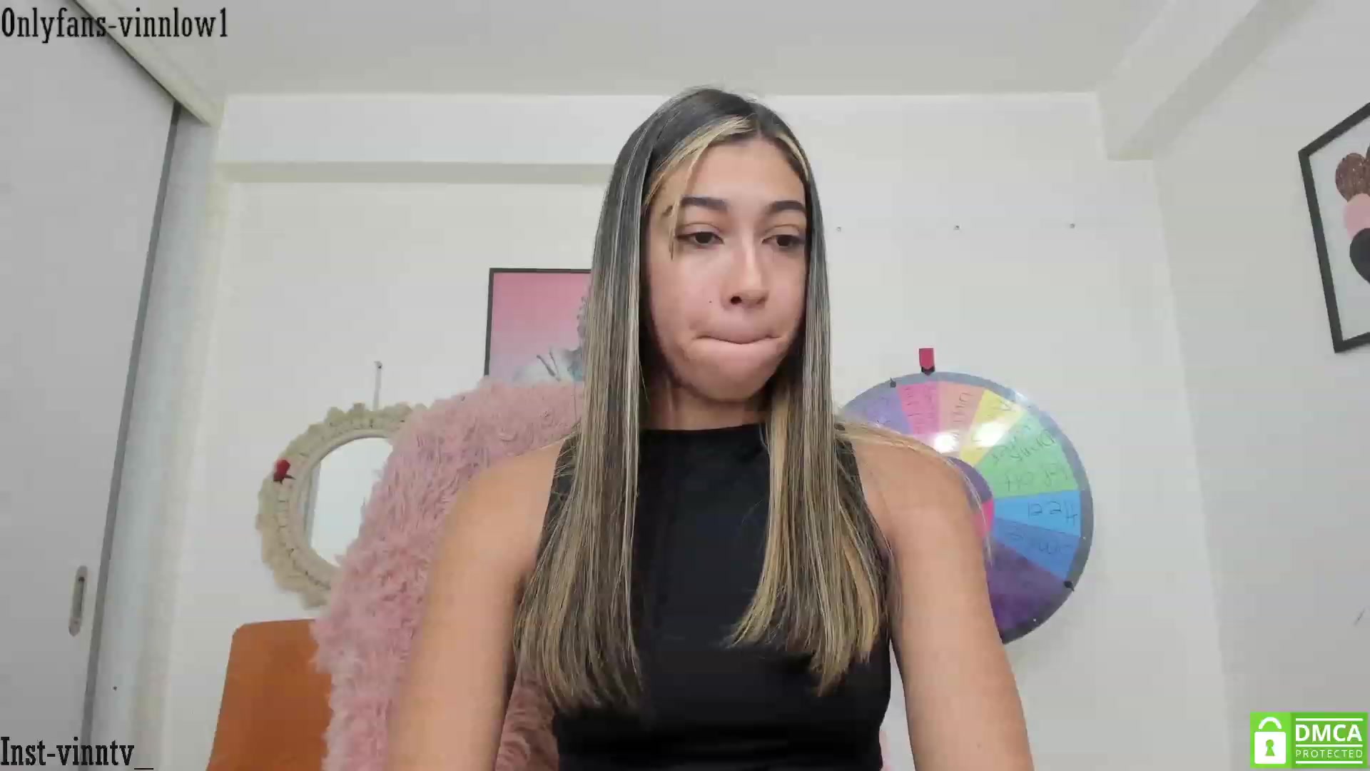 Gallery image thumbnail from Vinnlow's myfreecams stream on, 07/23/2023, 24:00 image 7 of 20