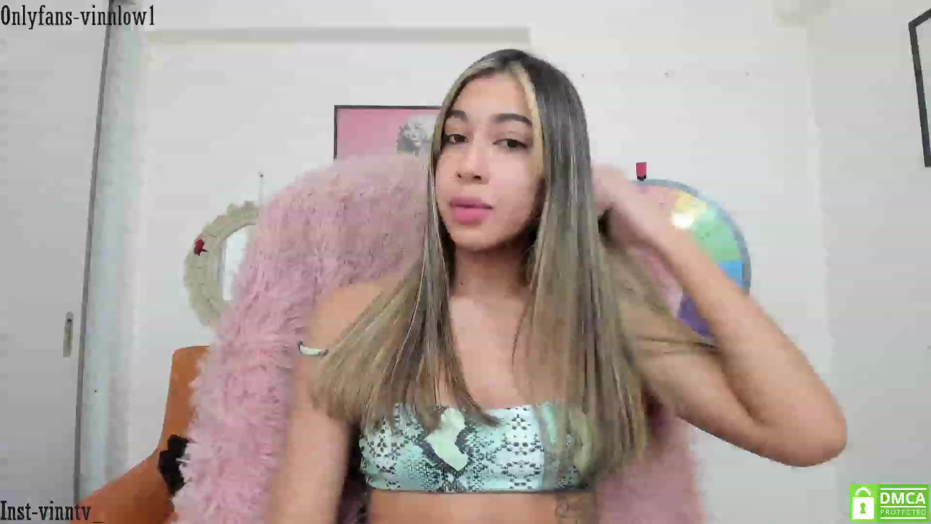 Gallery image thumbnail from Vinnlow's myfreecams stream on, 07/23/2023, 24:45 image 4 of 20