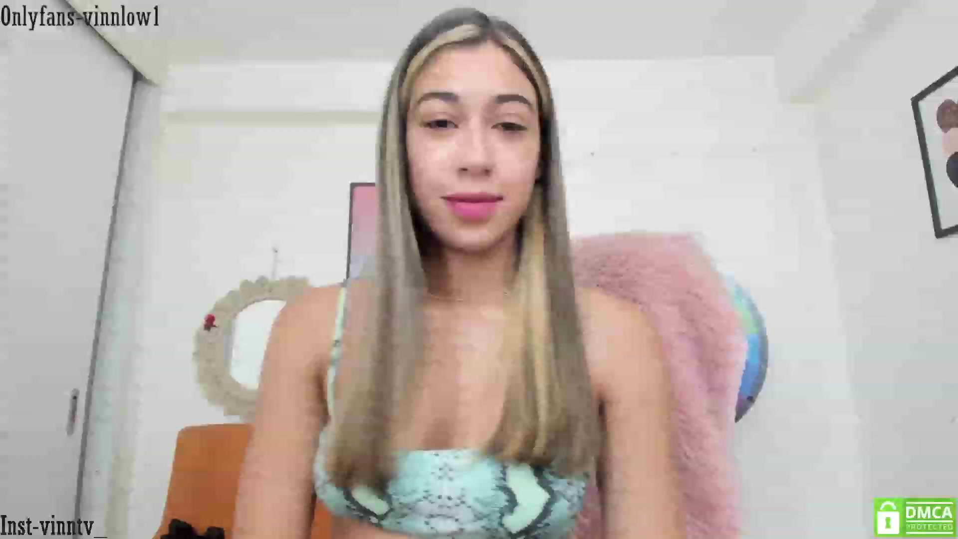 Gallery image thumbnail from Vinnlow's myfreecams stream on, 07/23/2023, 24:45 image 14 of 20