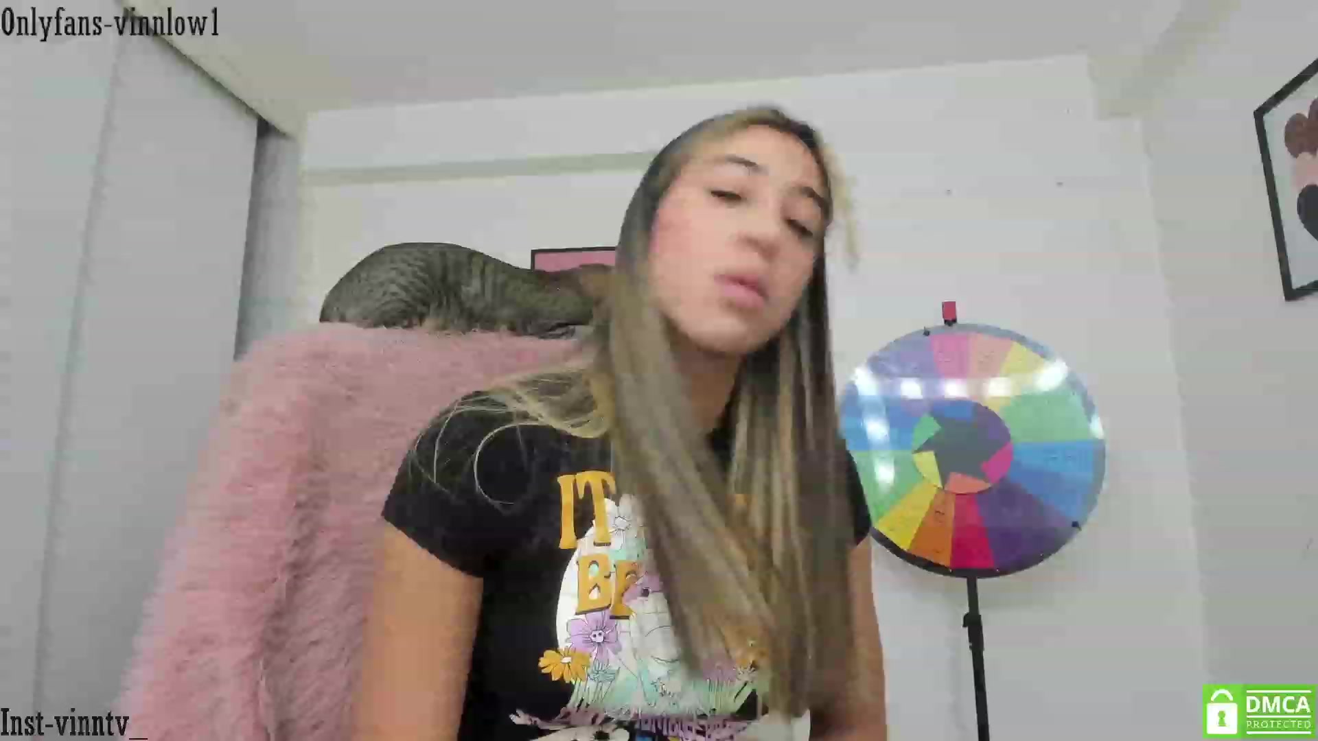 Gallery image thumbnail from Vinnlow's myfreecams stream on, 08/17/2023, 01:27 image 20 of 20