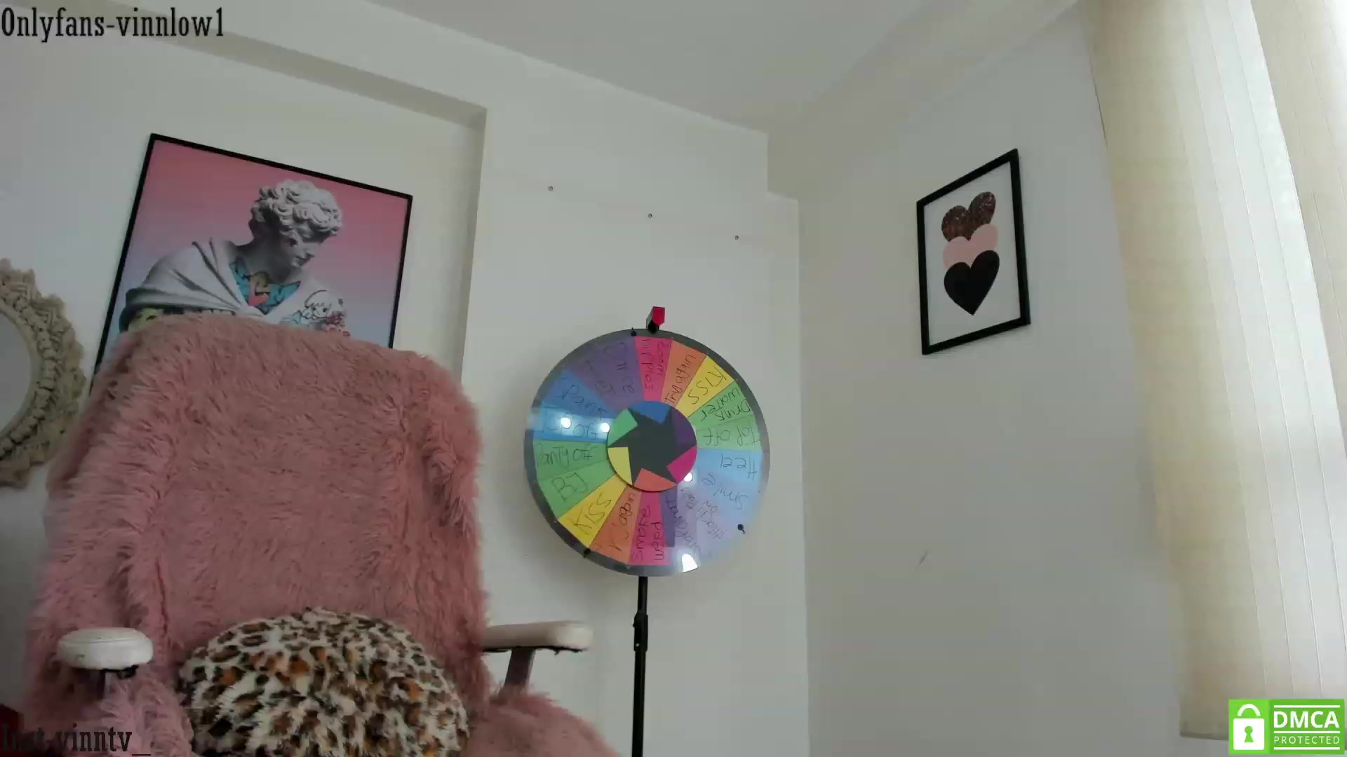 Gallery image thumbnail from Vinnlow's myfreecams stream on, 08/17/2023, 14:08 image 14 of 20