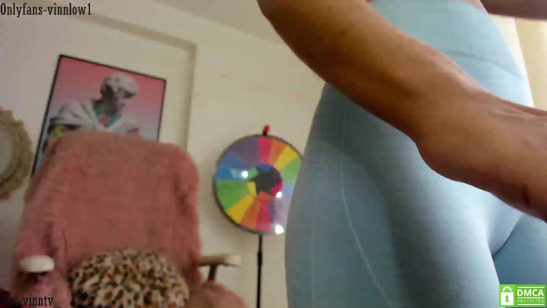 Gallery image thumbnail from Vinnlow's myfreecams stream on, 08/17/2023, 14:08 image 7 of 20