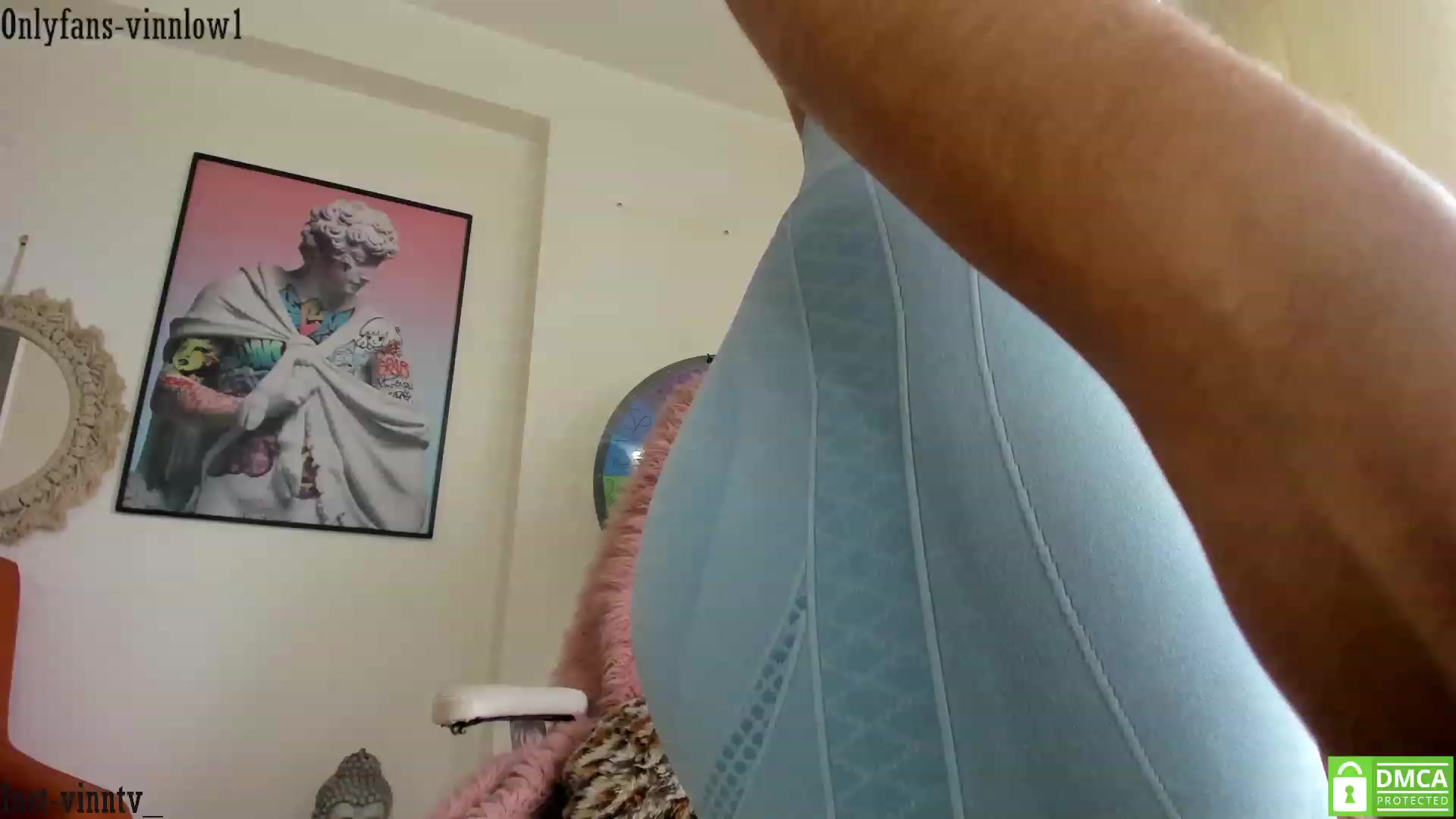 Gallery image thumbnail from Vinnlow's myfreecams stream on, 08/17/2023, 14:08 image 19 of 20