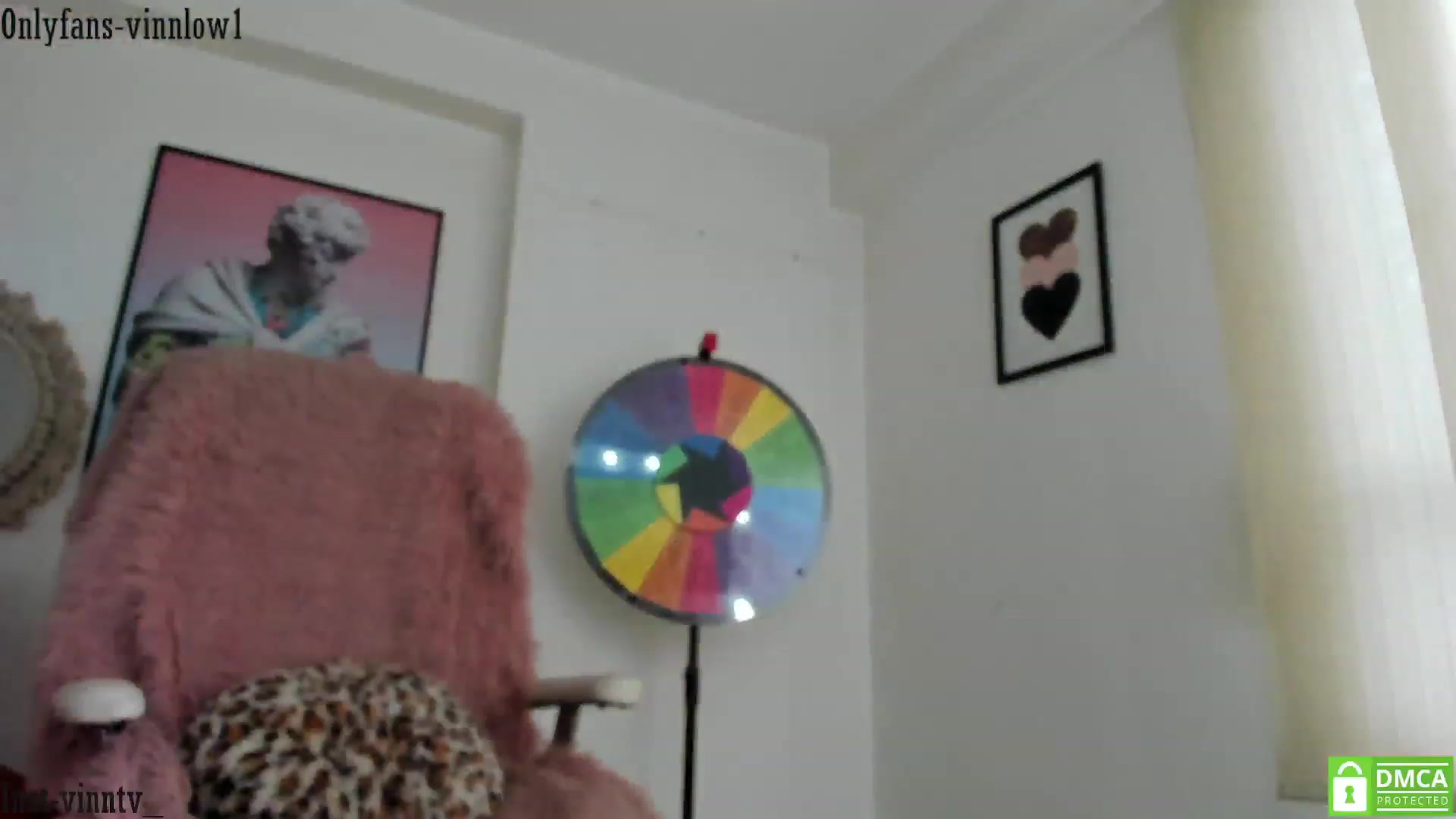 Gallery image thumbnail from Vinnlow's myfreecams stream on, 08/17/2023, 14:08 image 8 of 20