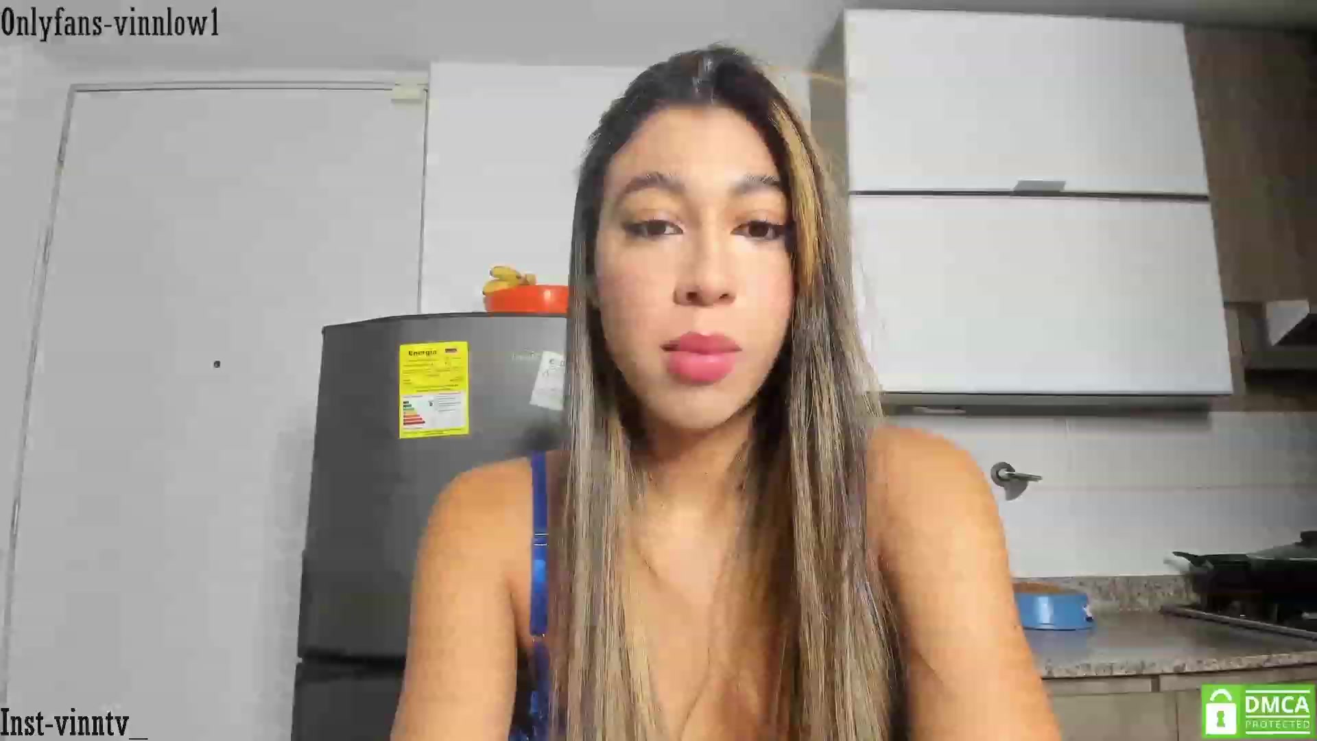 Gallery image thumbnail from Vinnlow's myfreecams stream on, 10/29/2023, 24:50 image 11 of 20