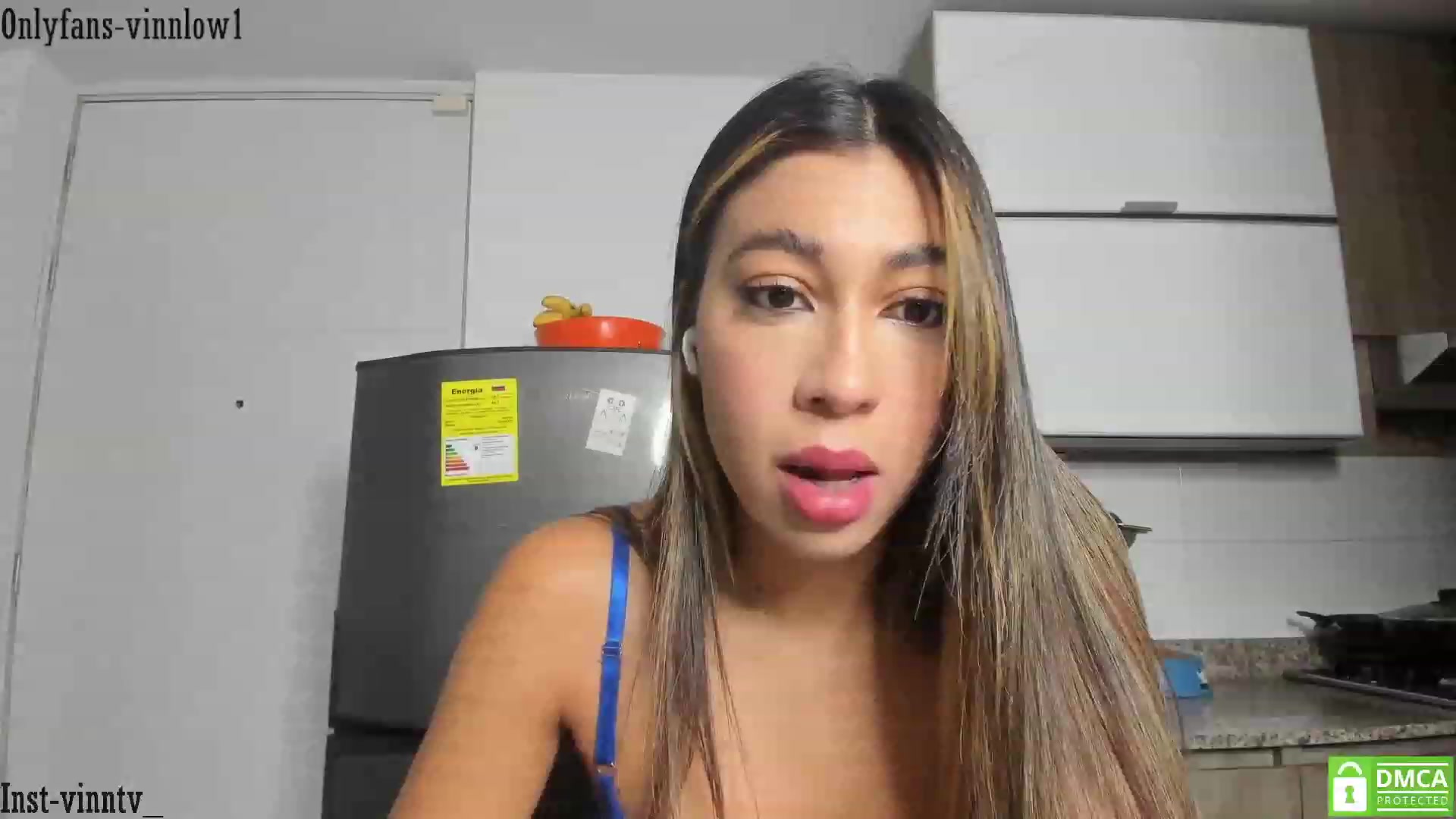 Gallery image thumbnail from Vinnlow's myfreecams stream on, 10/29/2023, 24:50 image 14 of 20