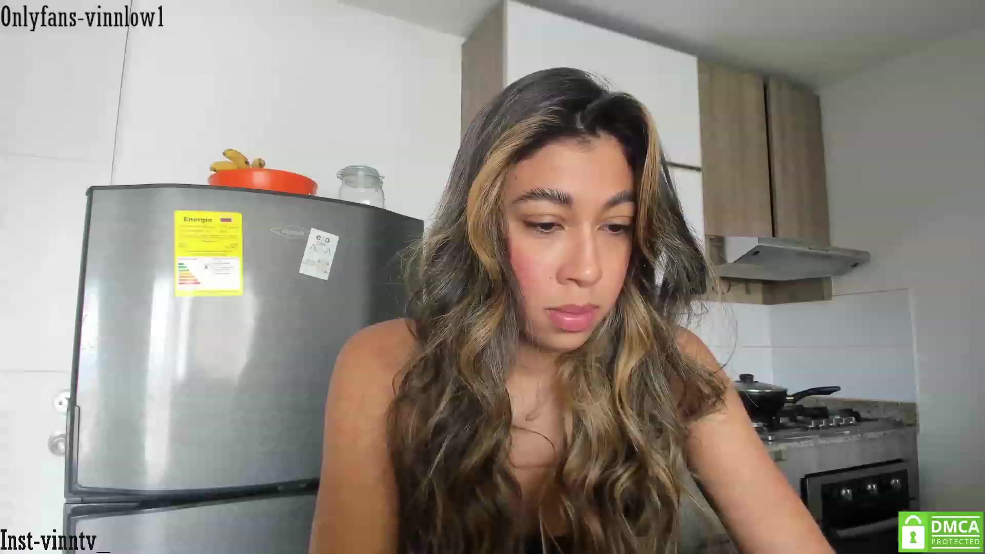 Gallery image thumbnail from Vinnlow's myfreecams stream on, 10/29/2023, 17:22 image 6 of 20