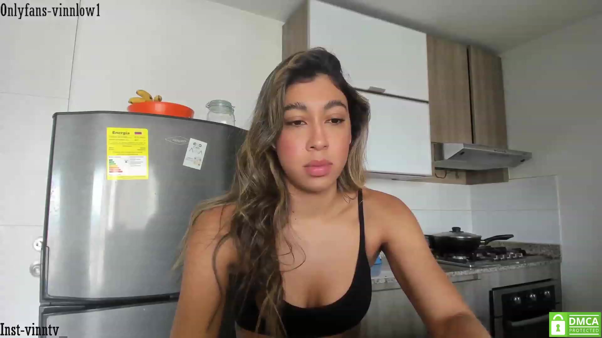 Gallery image thumbnail from Vinnlow's myfreecams stream on, 10/29/2023, 17:22 image 8 of 20