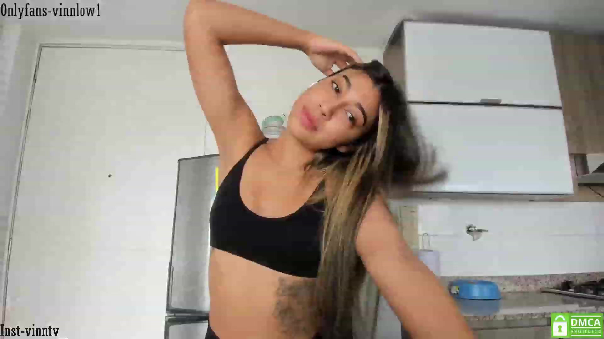 Gallery image thumbnail from Vinnlow's myfreecams stream on, 11/16/2023, 15:09 image 16 of 20
