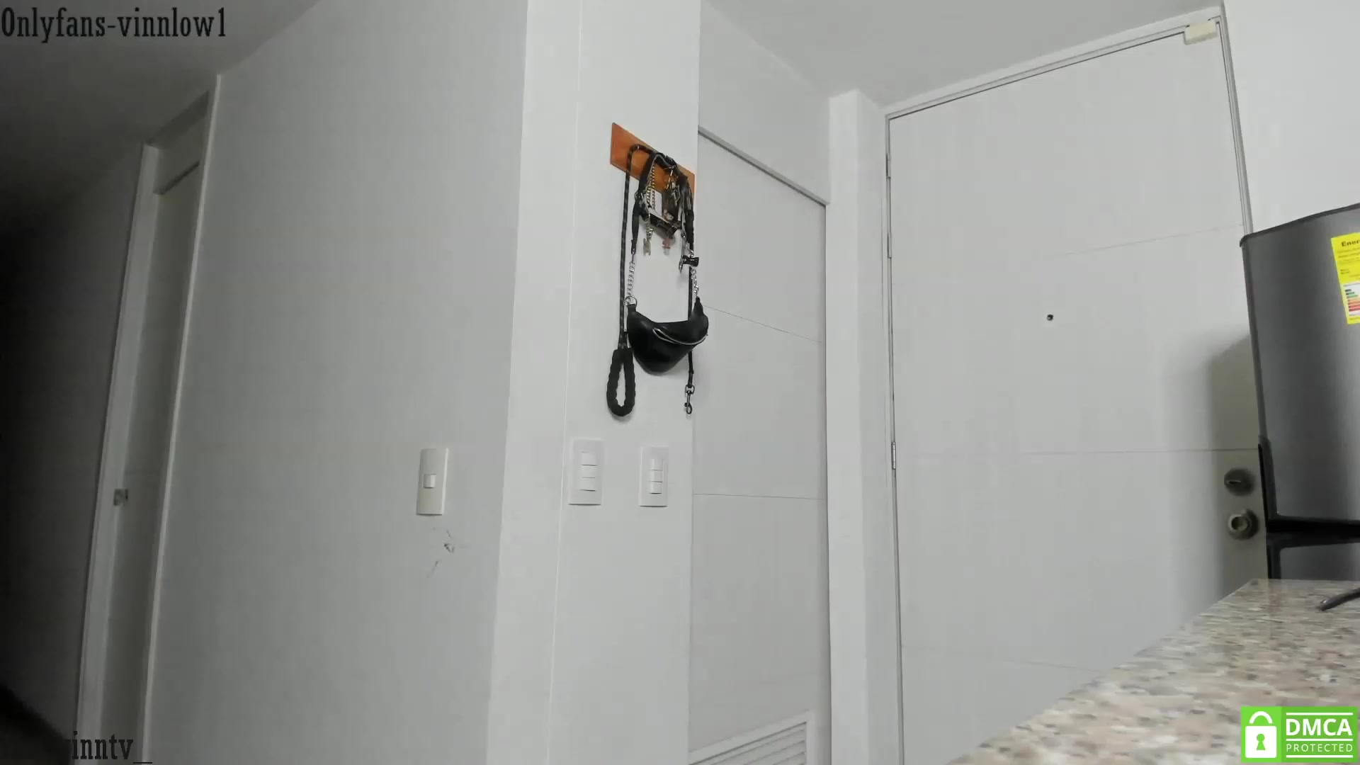 Gallery image thumbnail from Vinnlow's myfreecams stream on, 11/17/2023, 03:30 image 6 of 20