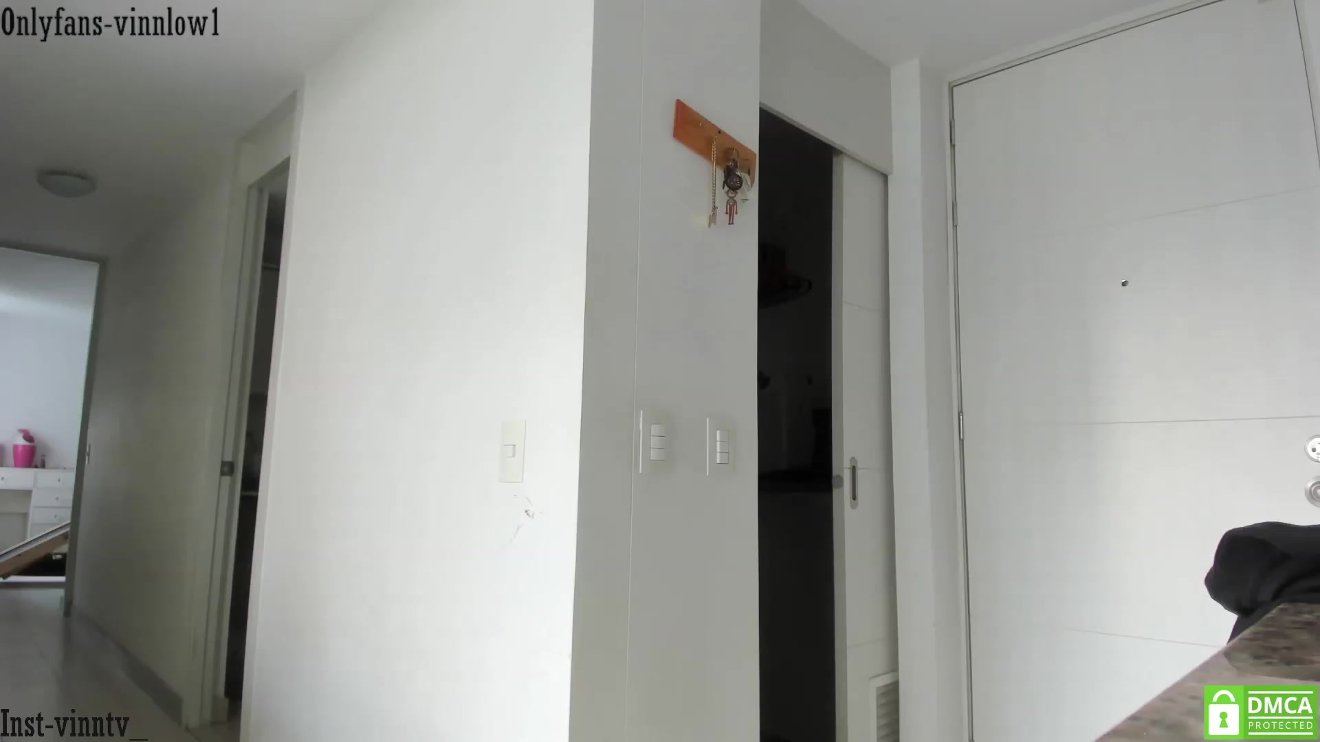 Gallery image thumbnail from Vinnlow's myfreecams stream on, 11/17/2023, 20:57 image 18 of 20